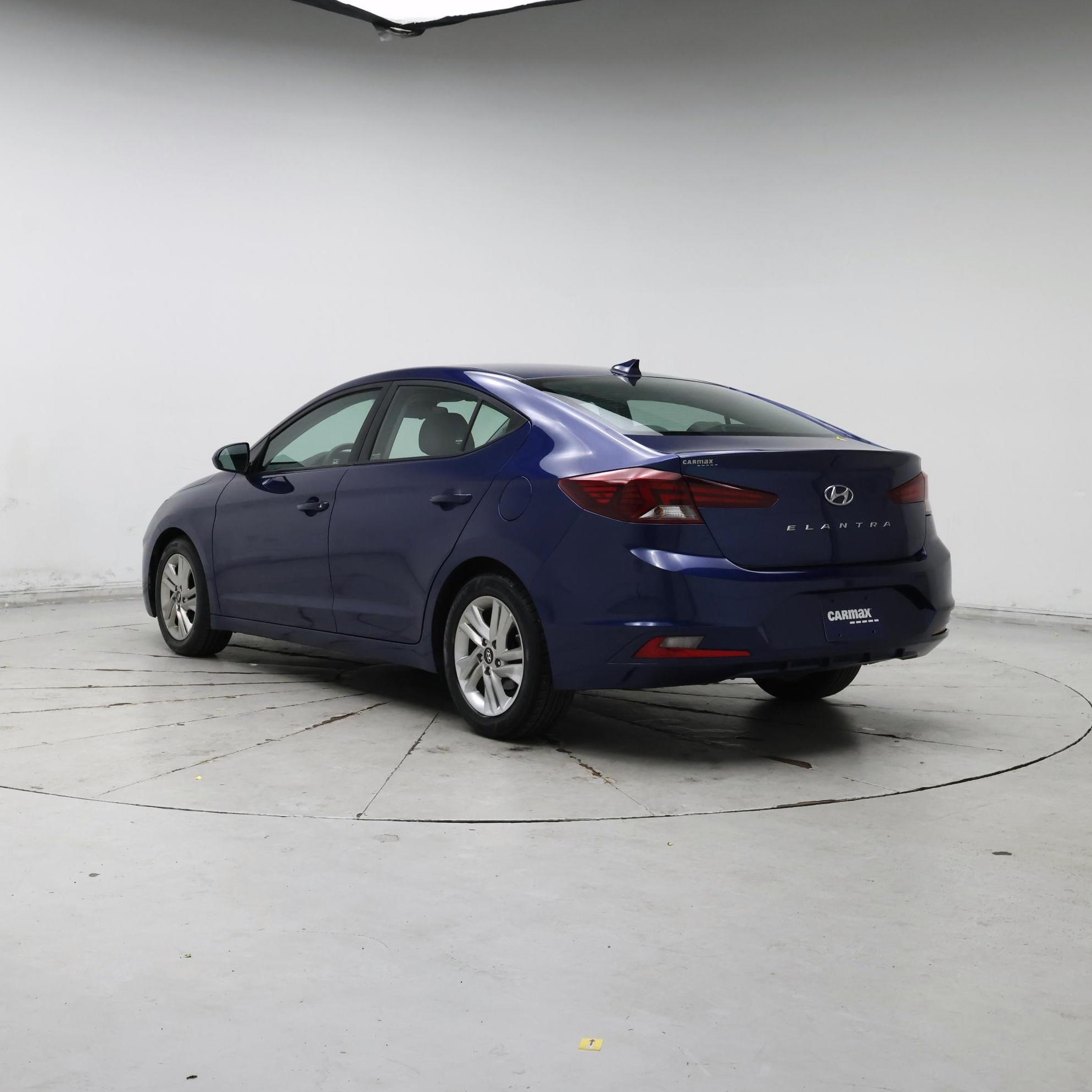 Thumbnail: 2019 Hyundai Elantra - 2