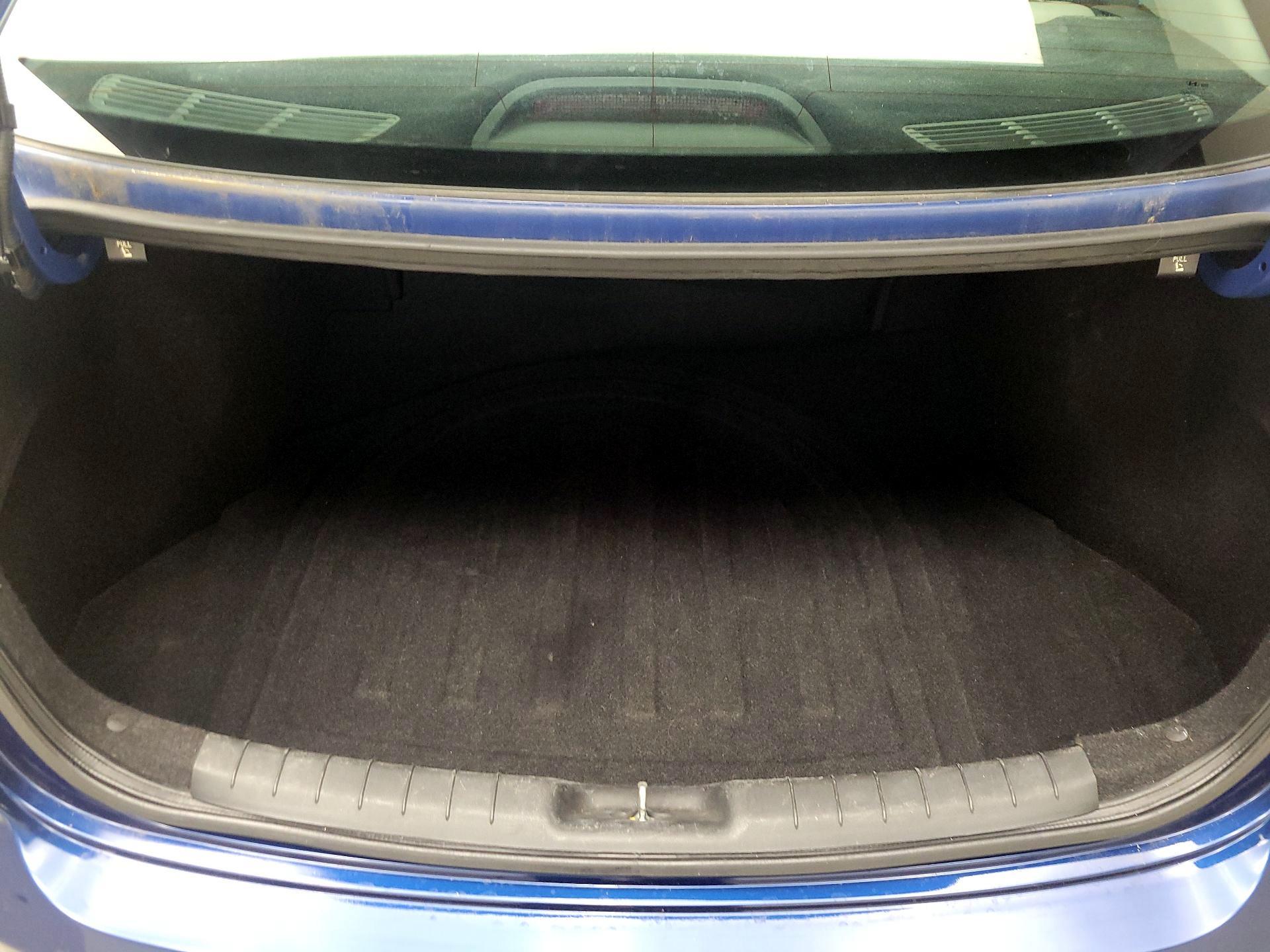 Thumbnail: 2019 Hyundai Elantra - 20