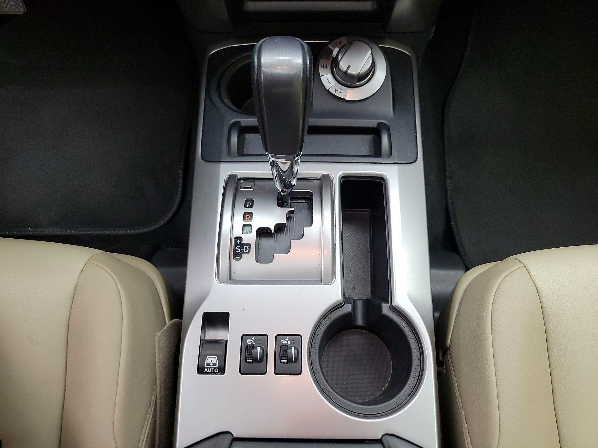 Thumbnail: 2023 Toyota 4Runner - 16