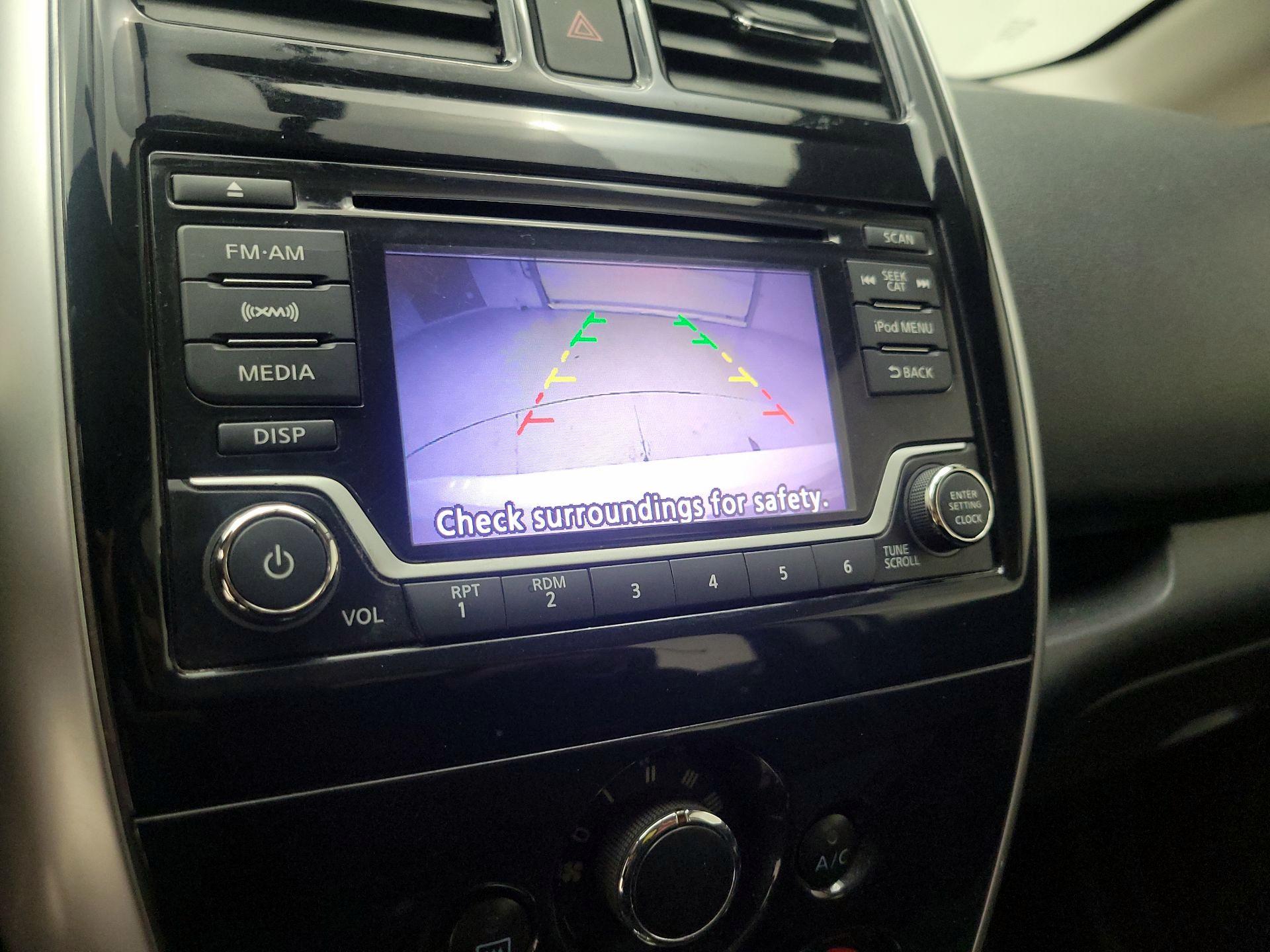 Thumbnail: 2017 Nissan Versa Note - 14