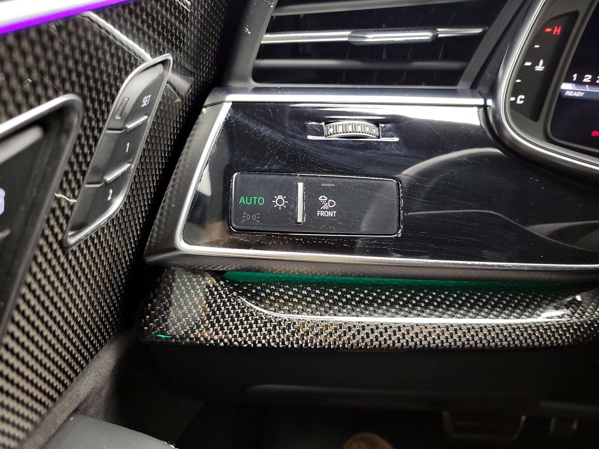 Thumbnail: 2021 Audi SQ7 - 11