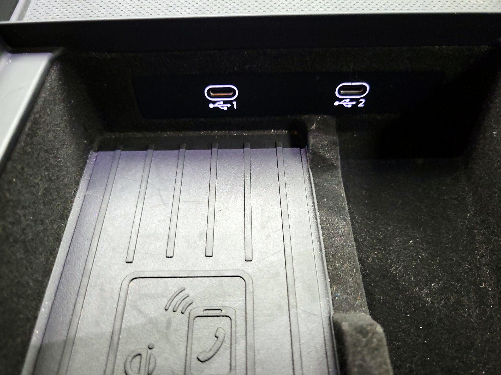 Thumbnail: 2021 Audi SQ7 - 17