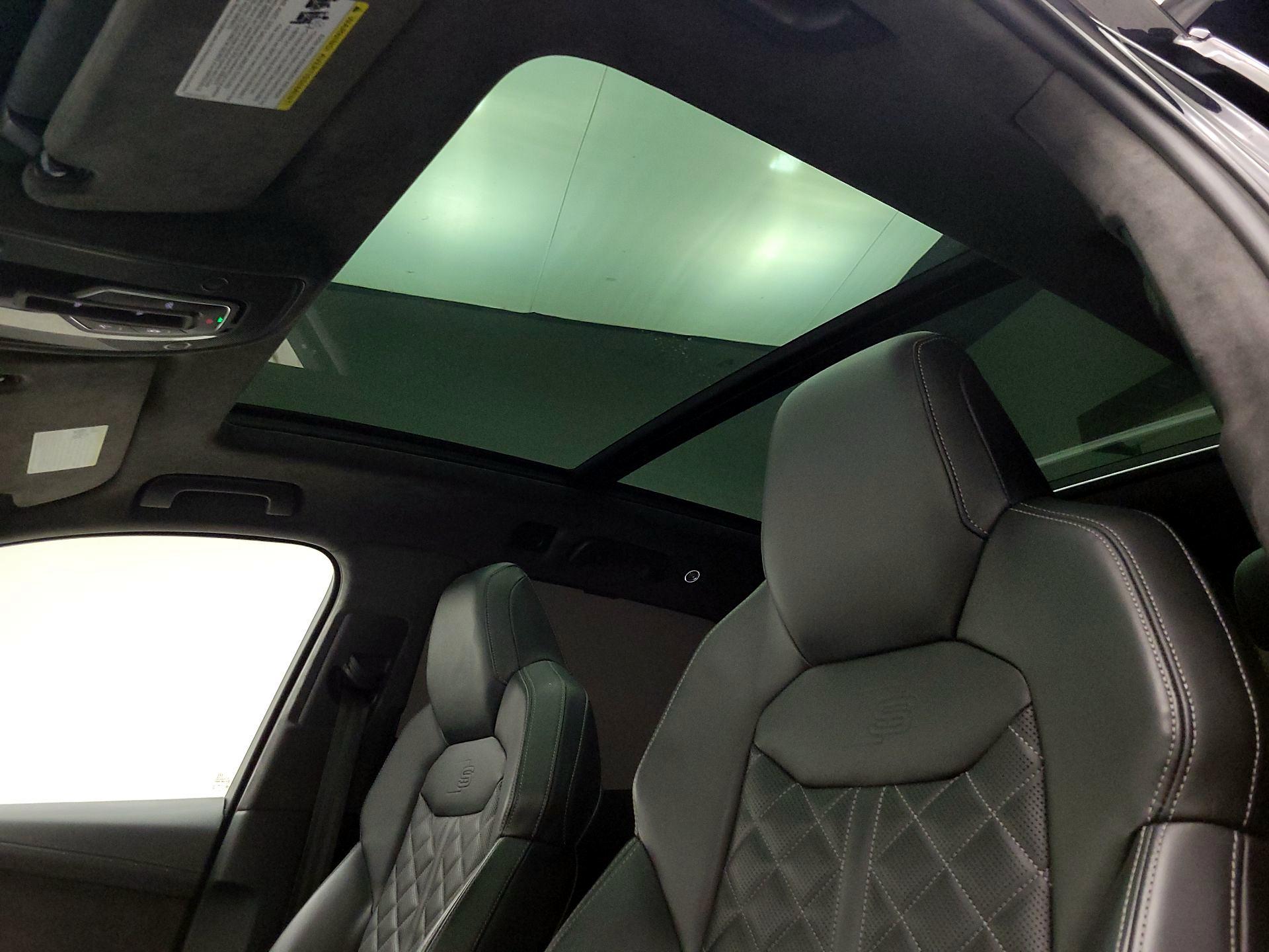 Thumbnail: 2021 Audi SQ7 - 18