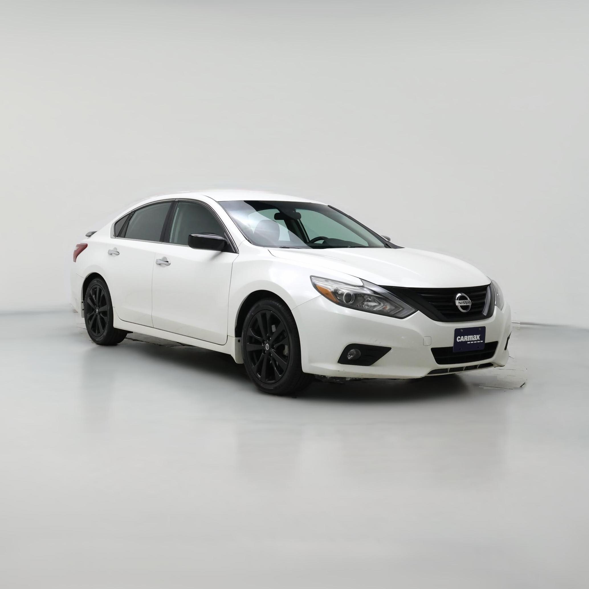 Thumbnail: 2018 Nissan Altima - 1