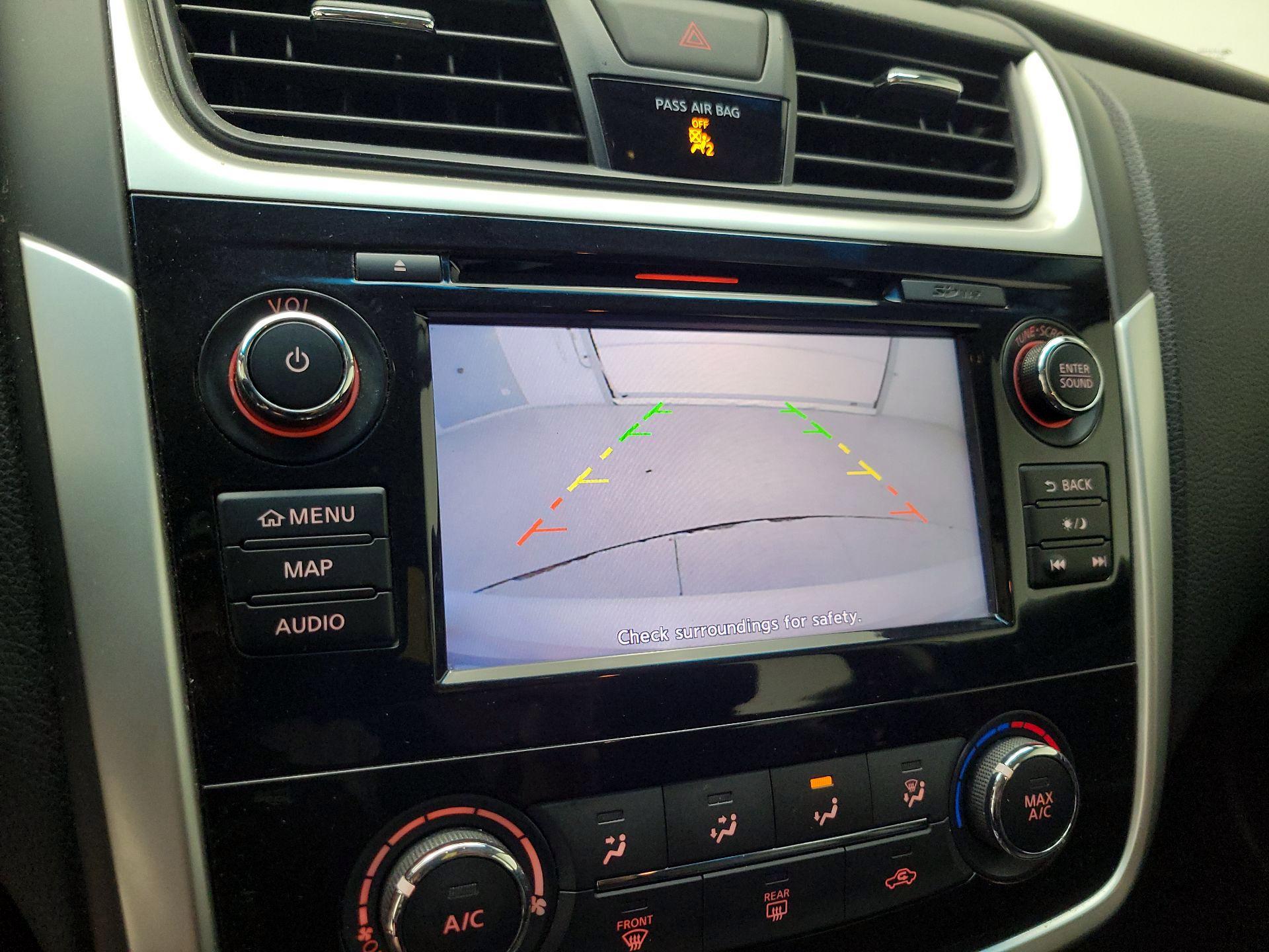 Thumbnail: 2018 Nissan Altima - 15