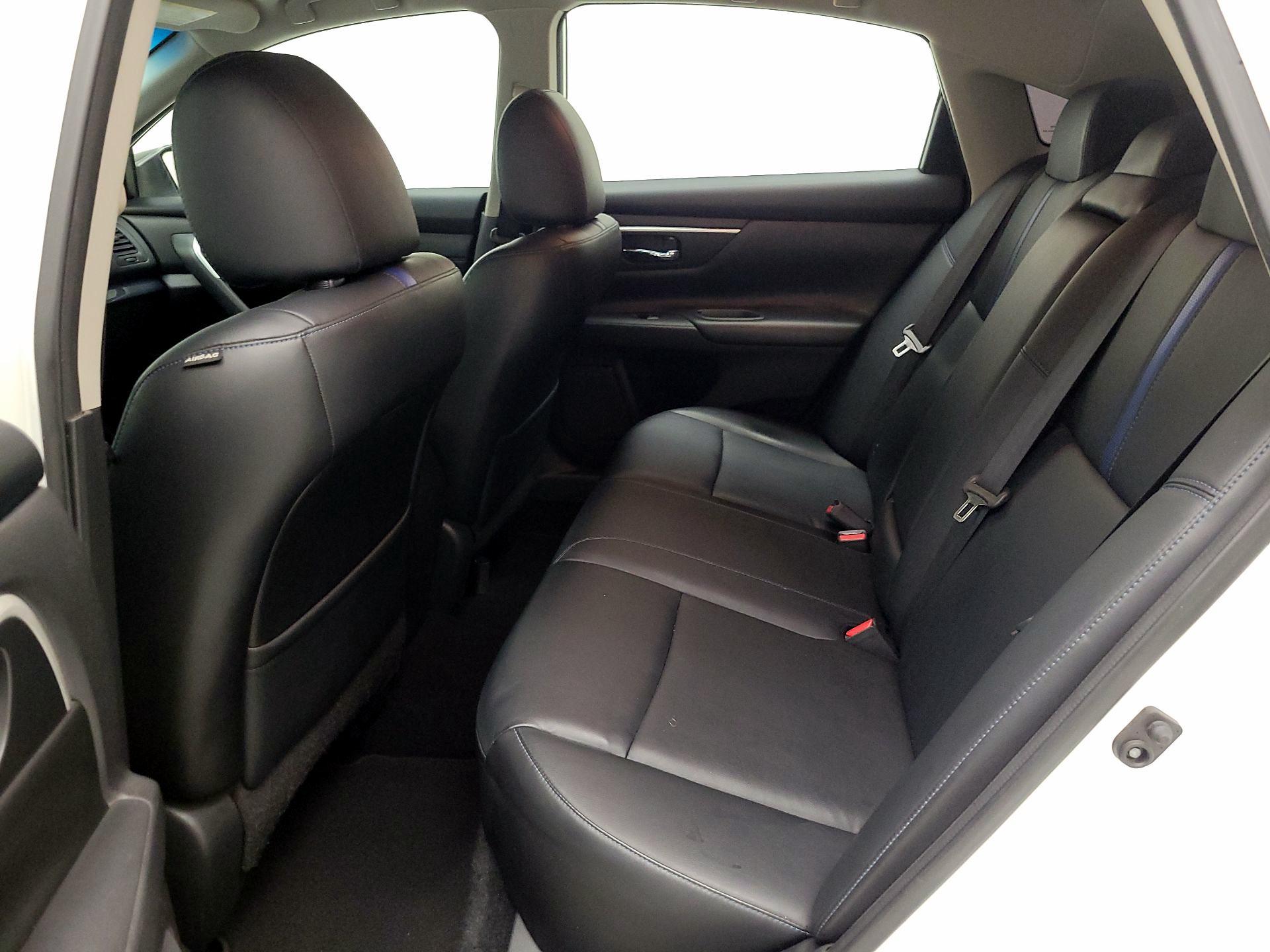 Thumbnail: 2018 Nissan Altima - 20