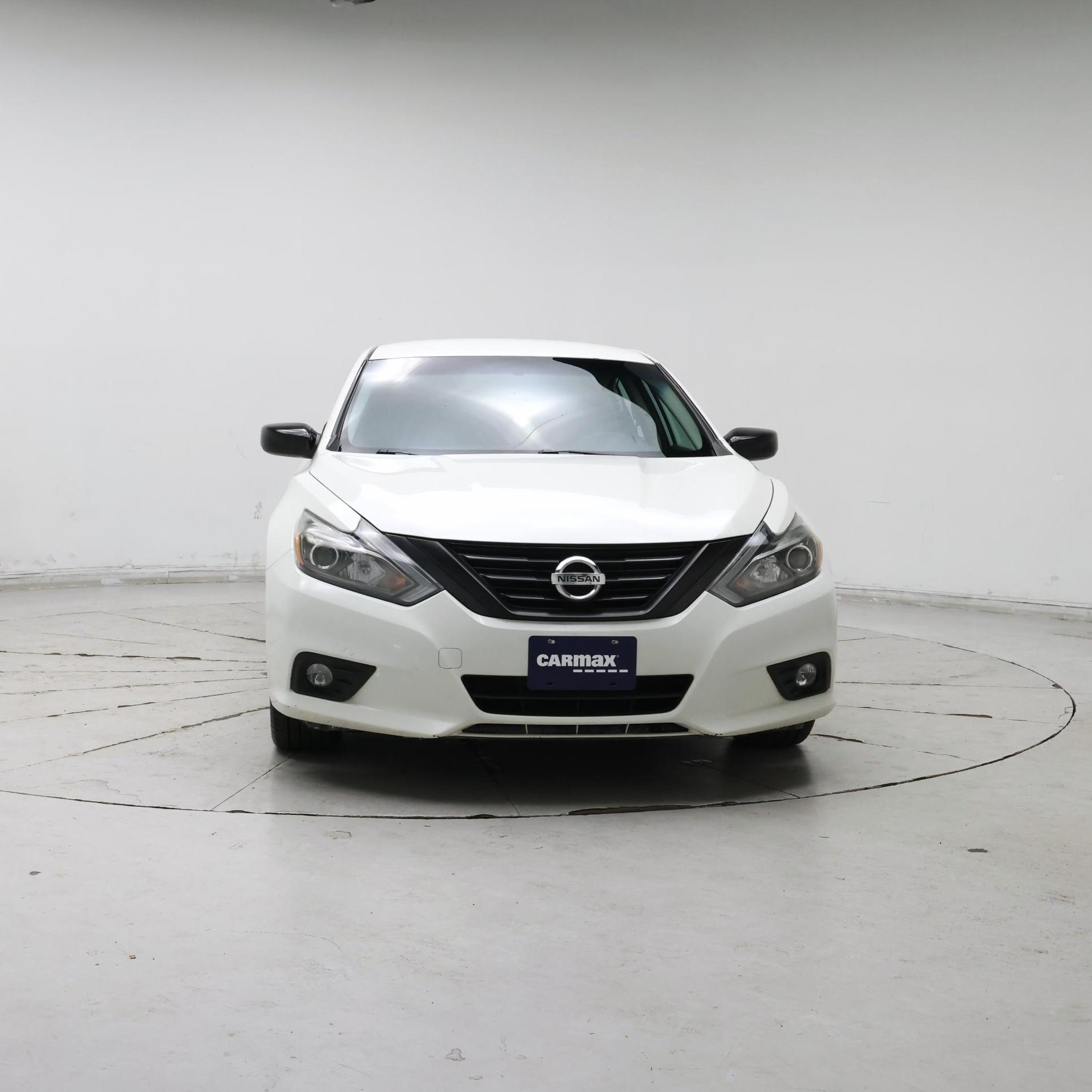 Thumbnail: 2018 Nissan Altima - 5