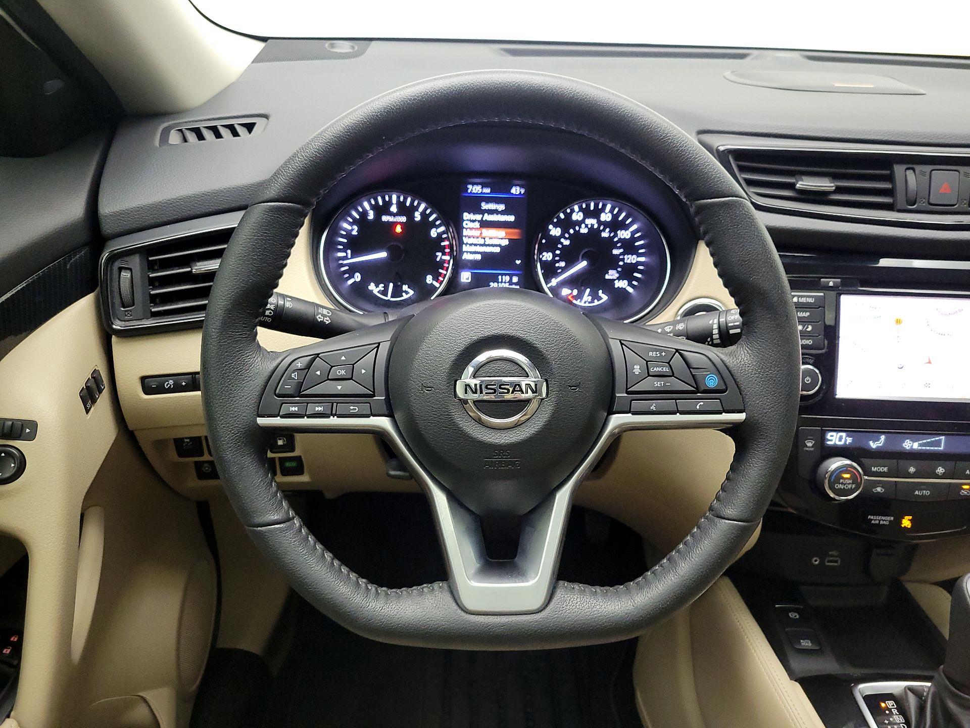 Thumbnail: 2020 Nissan Rogue - 10