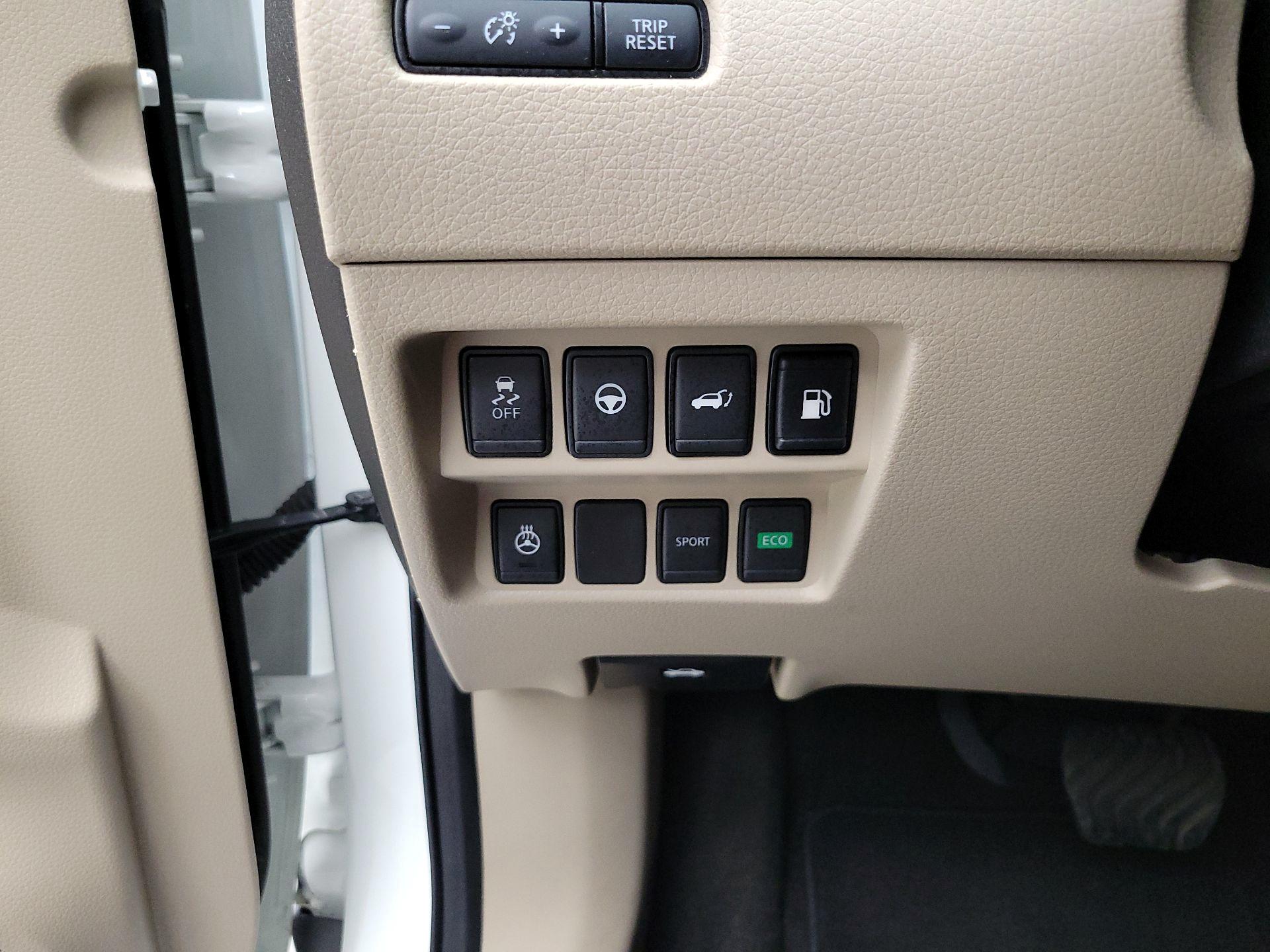 Thumbnail: 2020 Nissan Rogue - 13