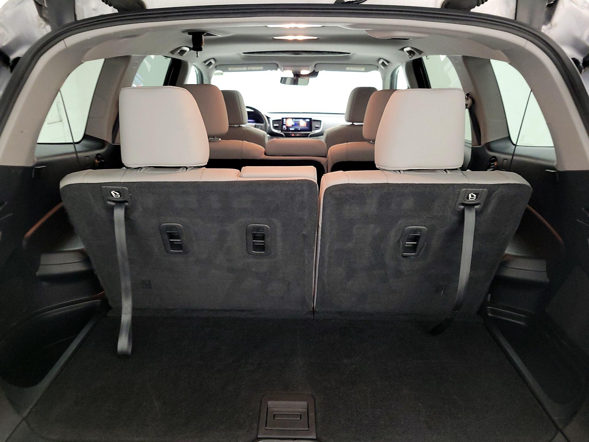 Thumbnail: 2019 Honda Pilot - 20