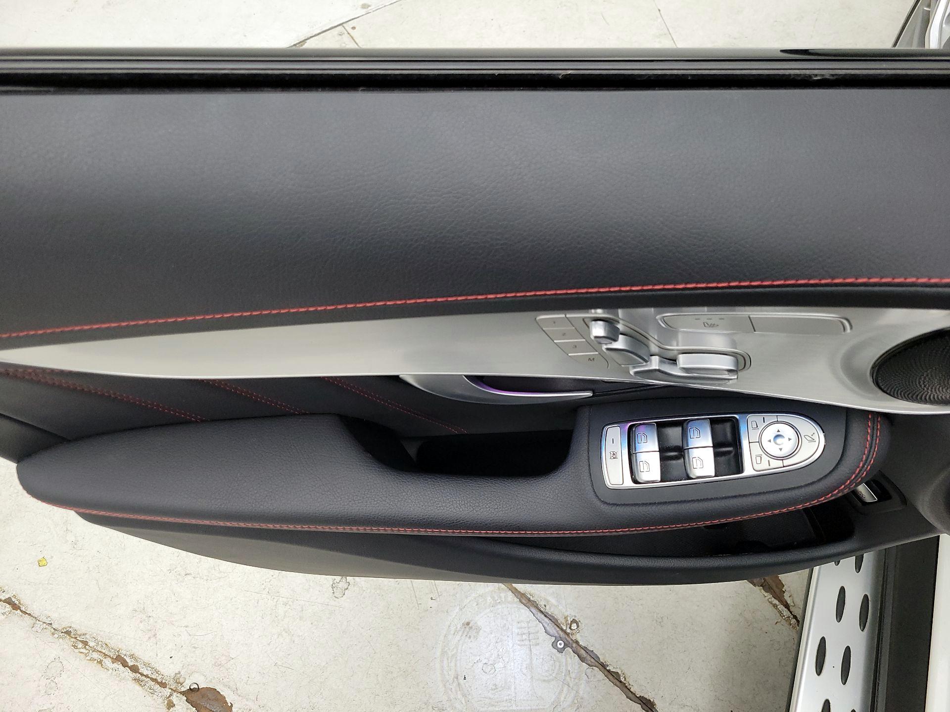 Thumbnail: 2022 Mercedes-Benz GLC - 12