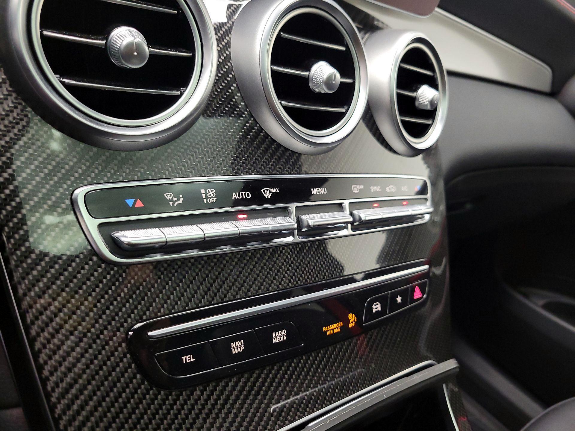 Thumbnail: 2022 Mercedes-Benz GLC - 17