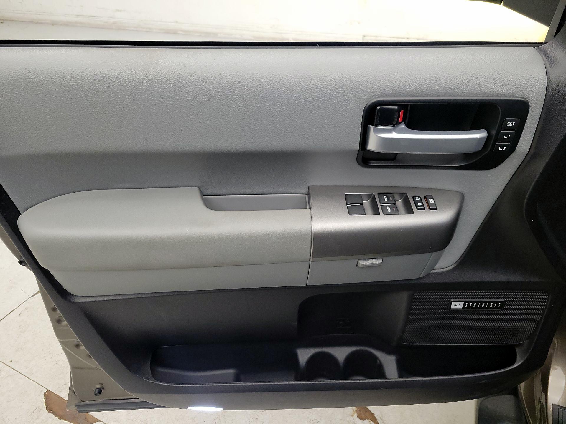 Thumbnail: 2017 Toyota Sequoia - 12