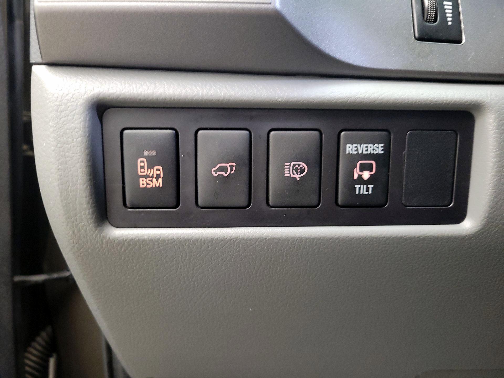 Thumbnail: 2017 Toyota Sequoia - 13