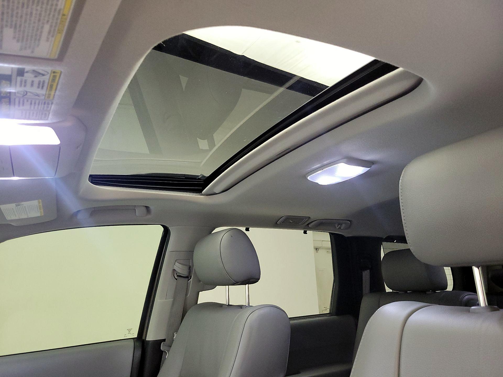 Thumbnail: 2017 Toyota Sequoia - 20