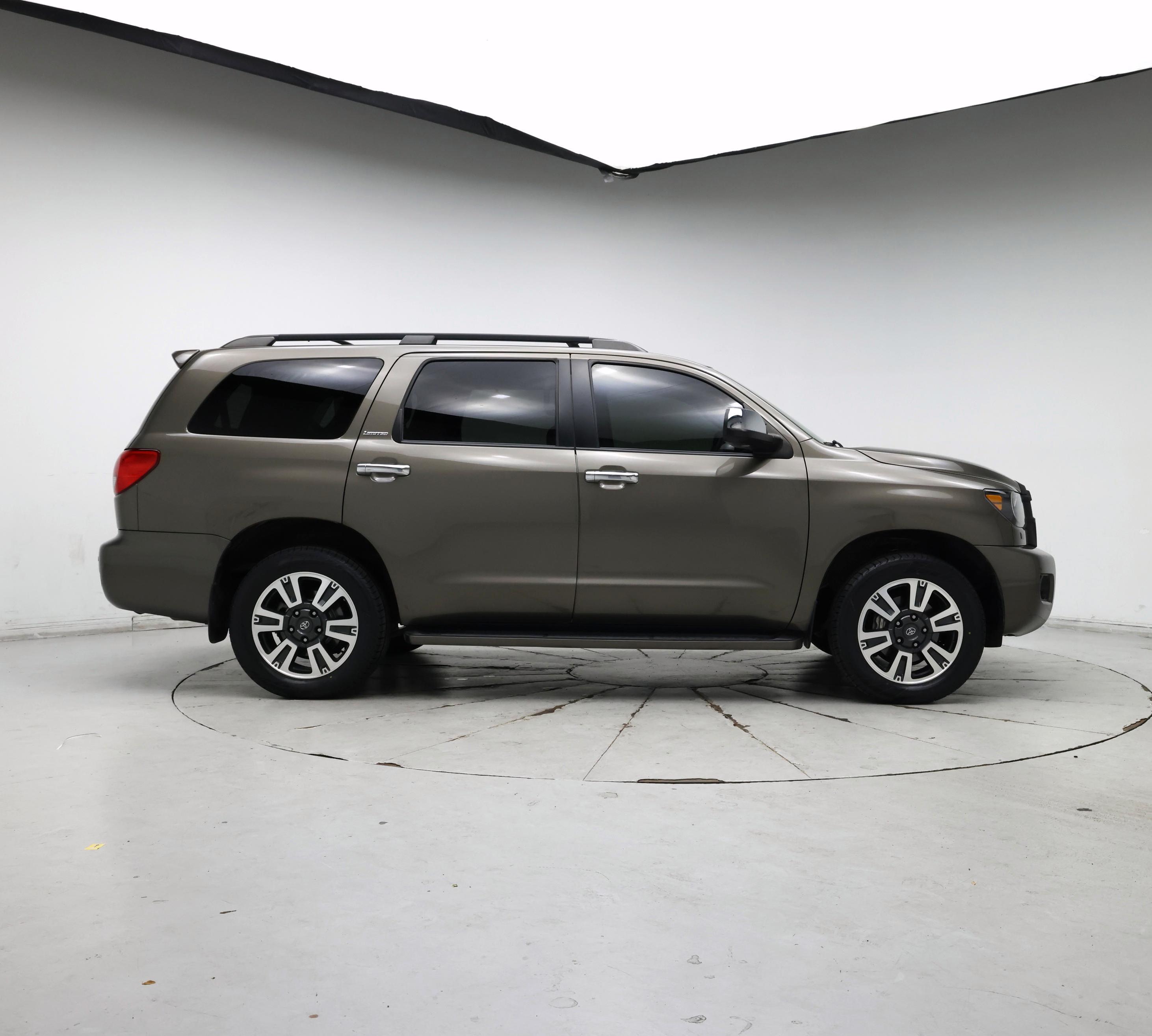 Thumbnail: 2017 Toyota Sequoia - 7