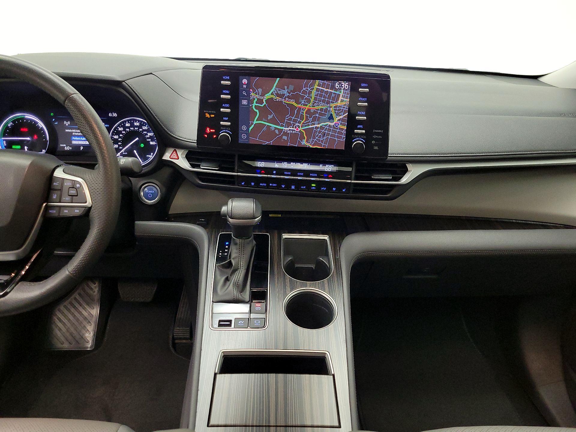 Thumbnail: 2023 Toyota Sienna - 9