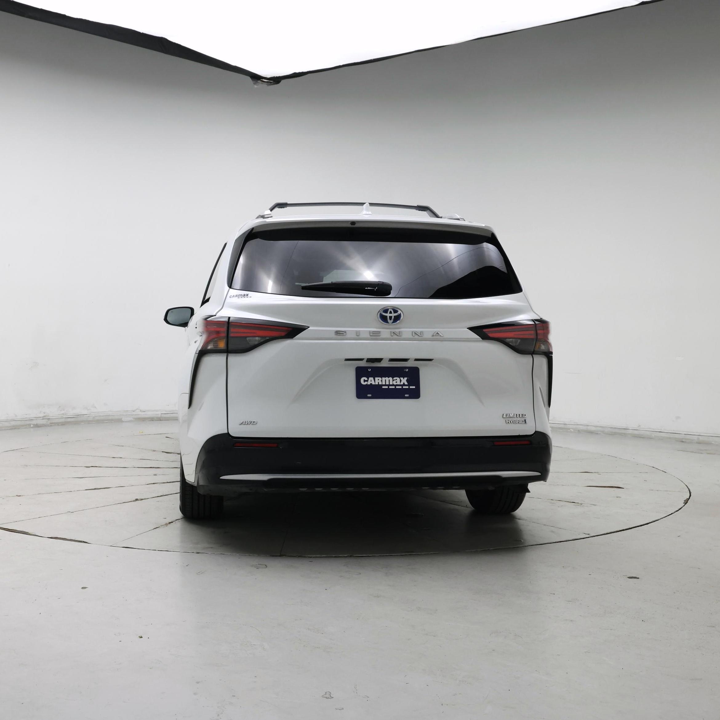 Thumbnail: 2023 Toyota Sienna - 6