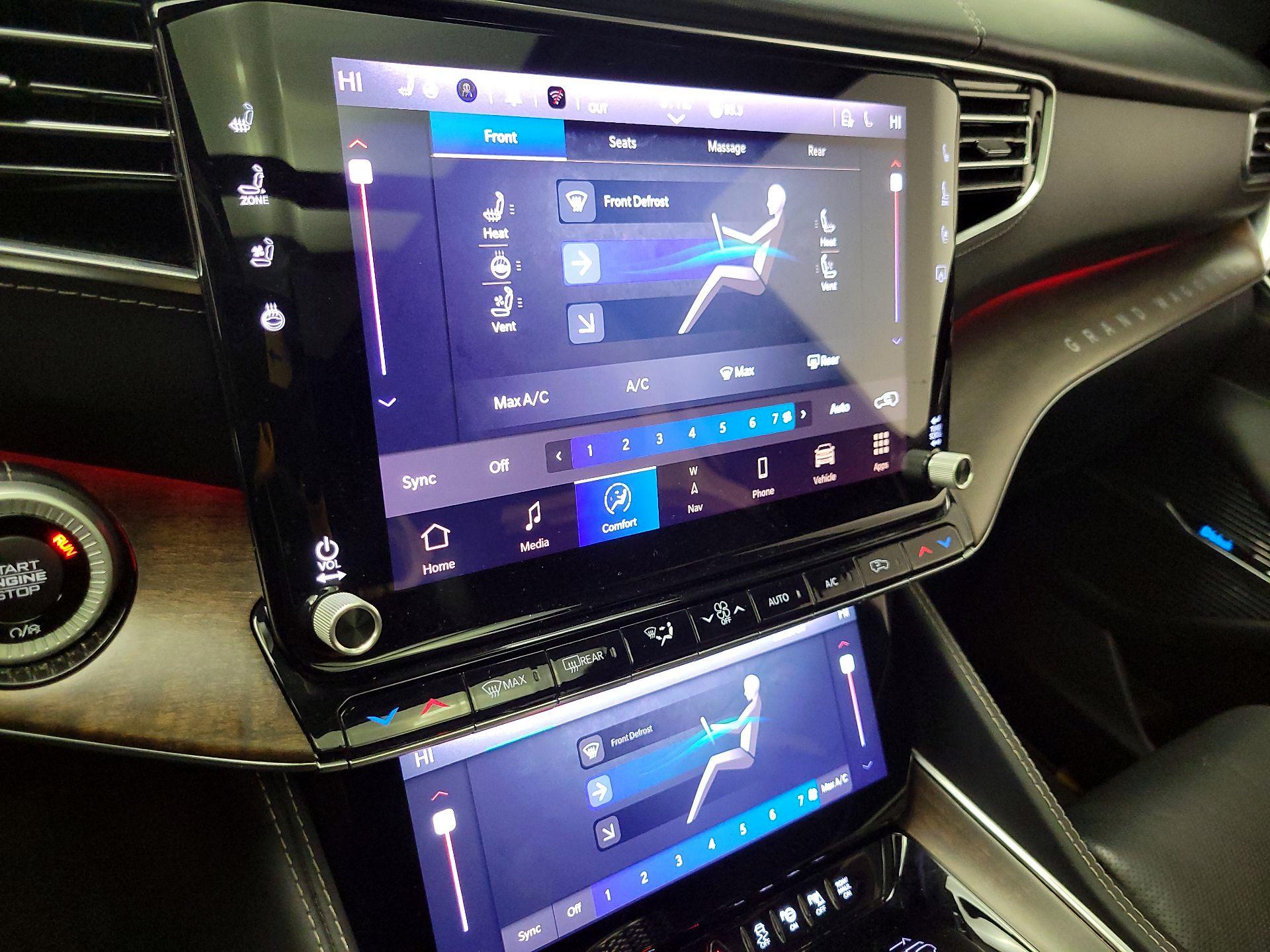 Thumbnail: 2023 Jeep Grand Wagoneer - 17