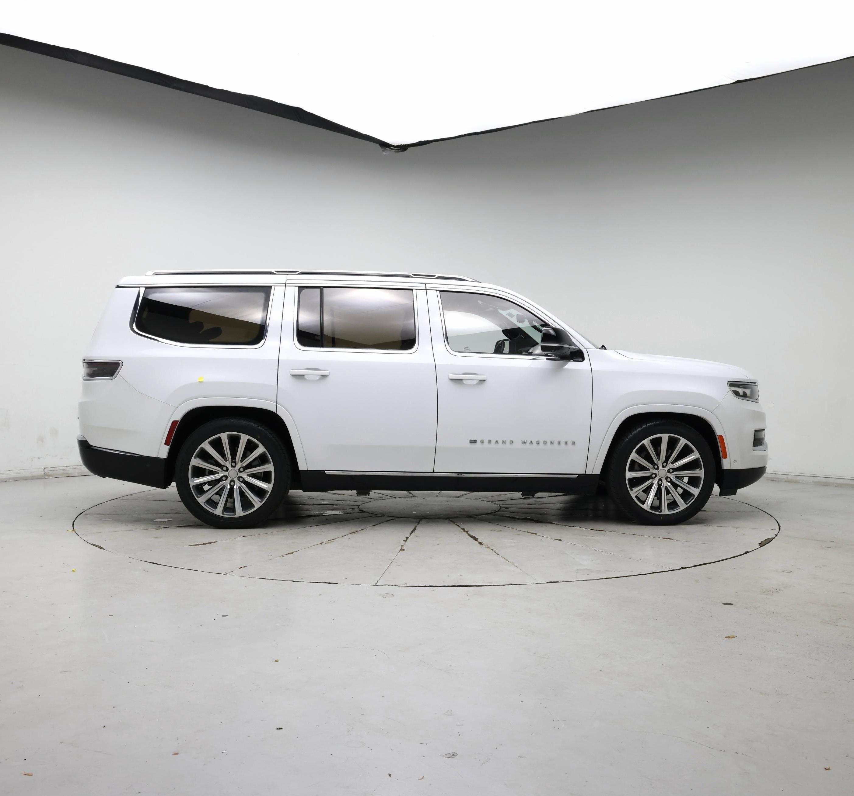 Thumbnail: 2023 Jeep Grand Wagoneer - 7