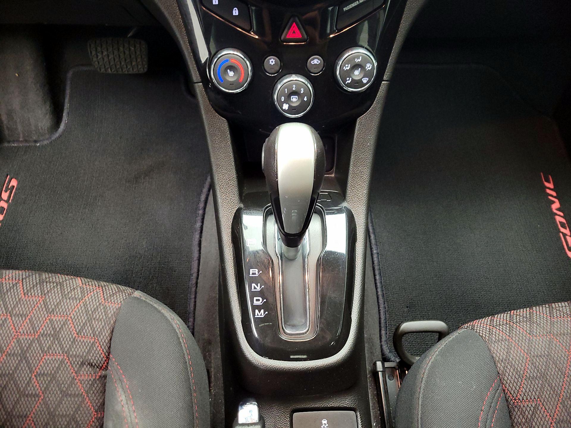 Thumbnail: 2018 Chevrolet Sonic - 17