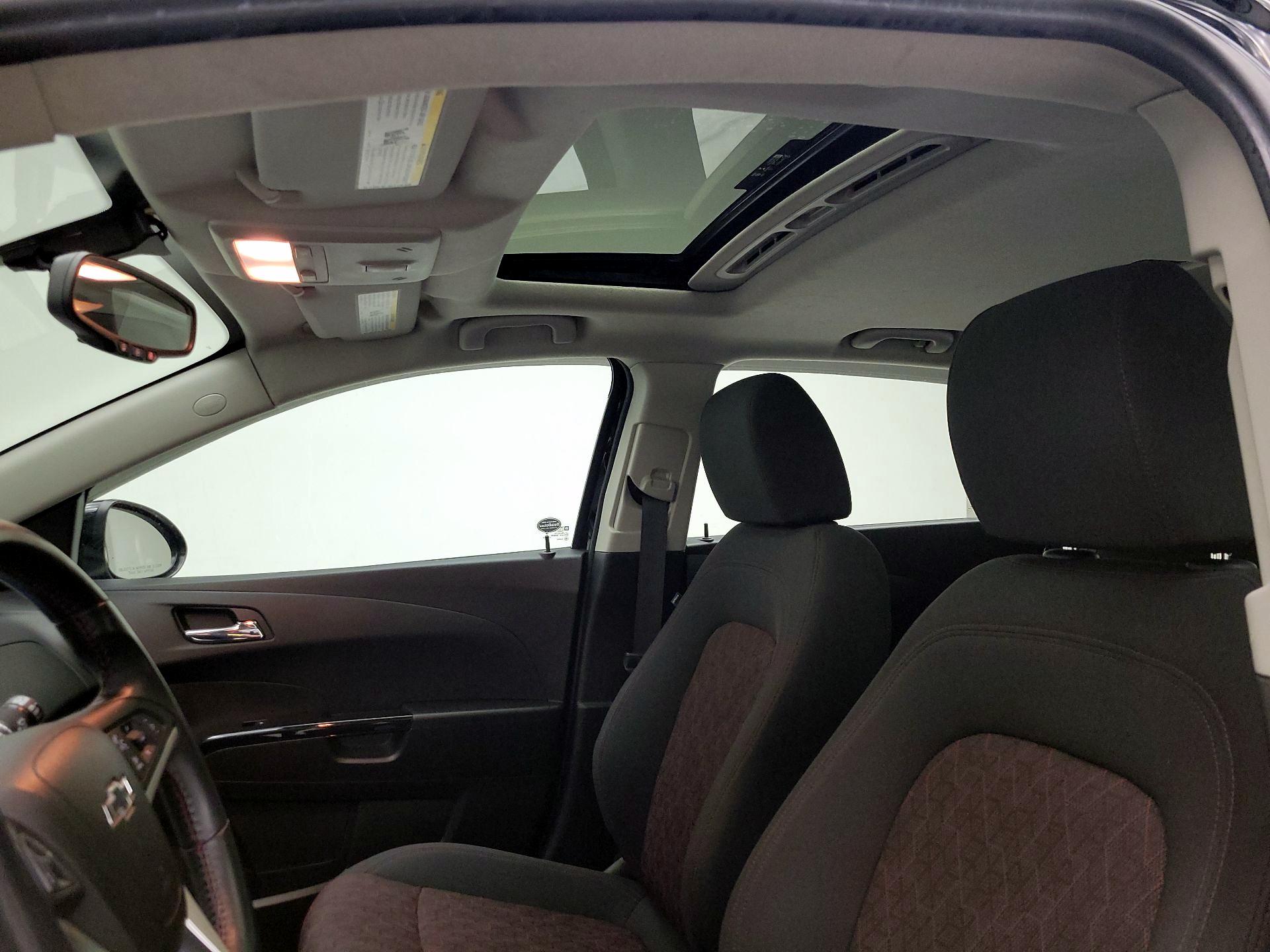 Thumbnail: 2018 Chevrolet Sonic - 19