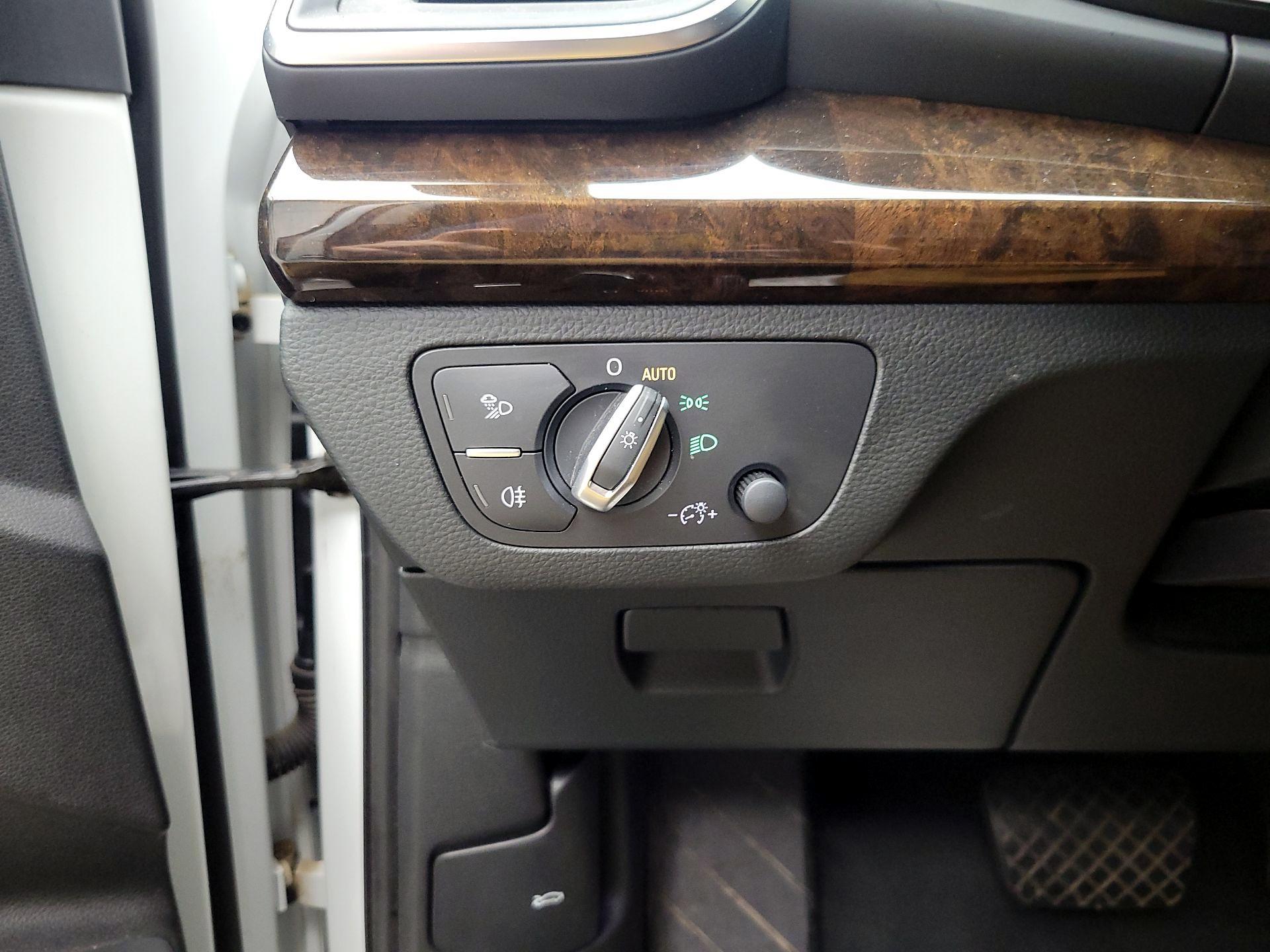 Thumbnail: 2020 Audi Q5 - 13