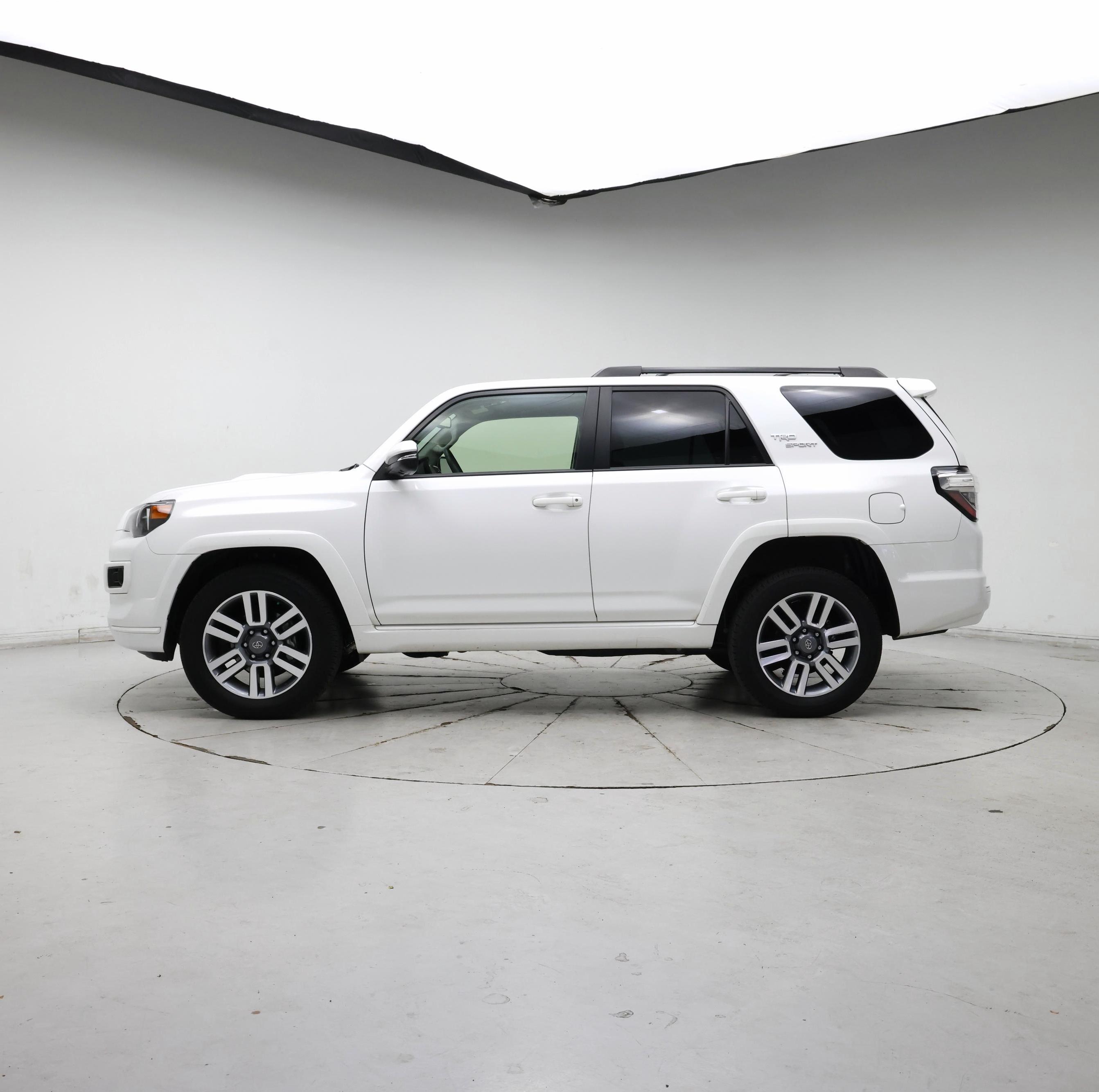 Thumbnail: 2023 Toyota 4Runner - 3