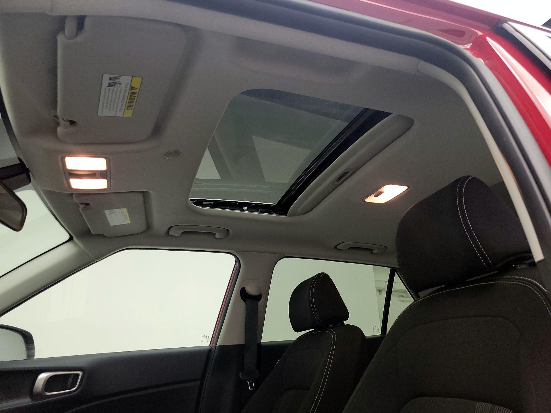 Thumbnail: 2023 Hyundai Venue - 19