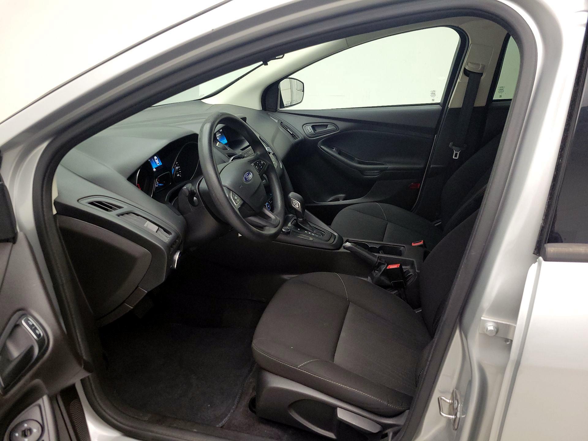 Thumbnail: 2017 Ford Focus - 11