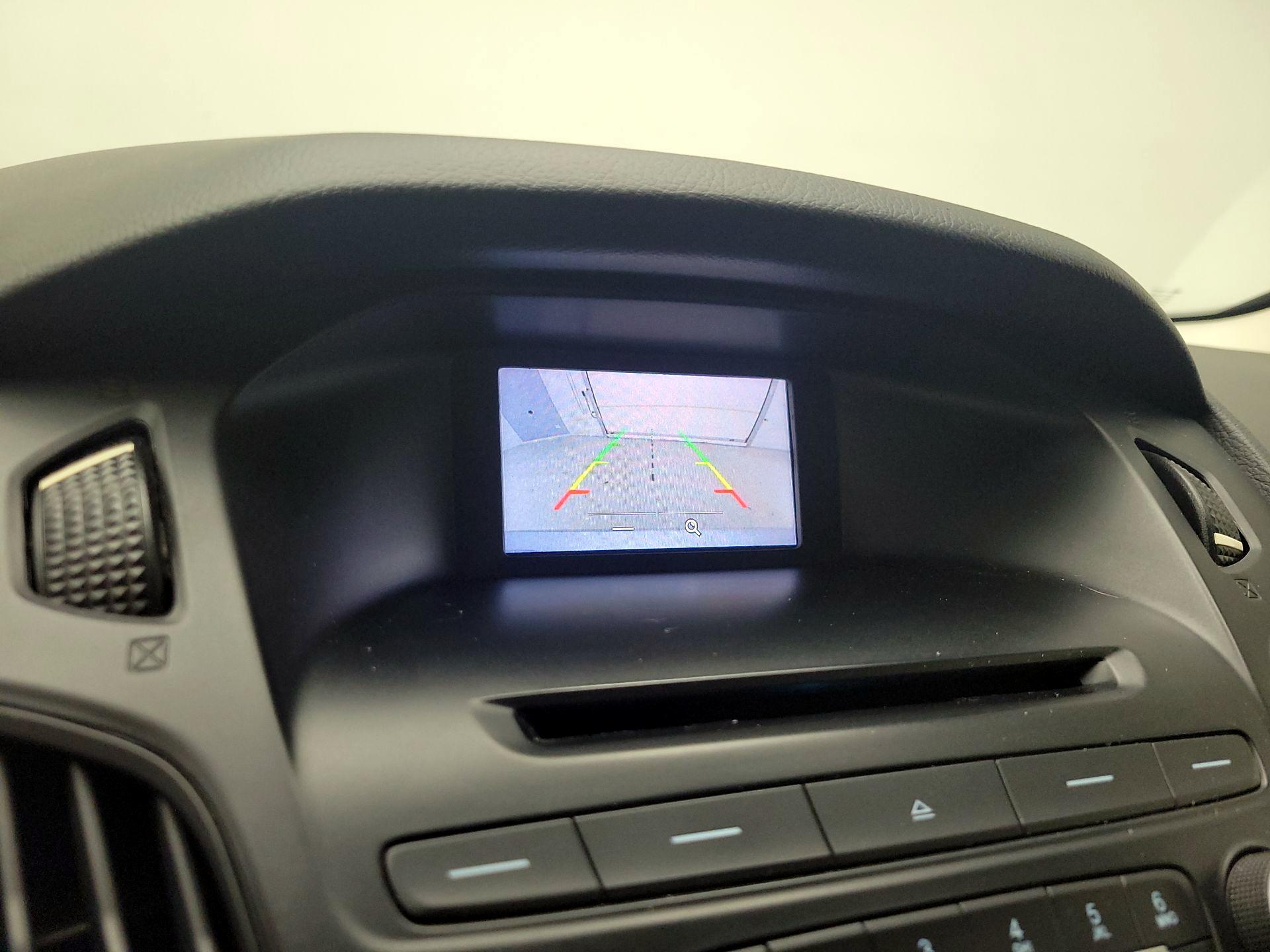 Thumbnail: 2017 Ford Focus - 14