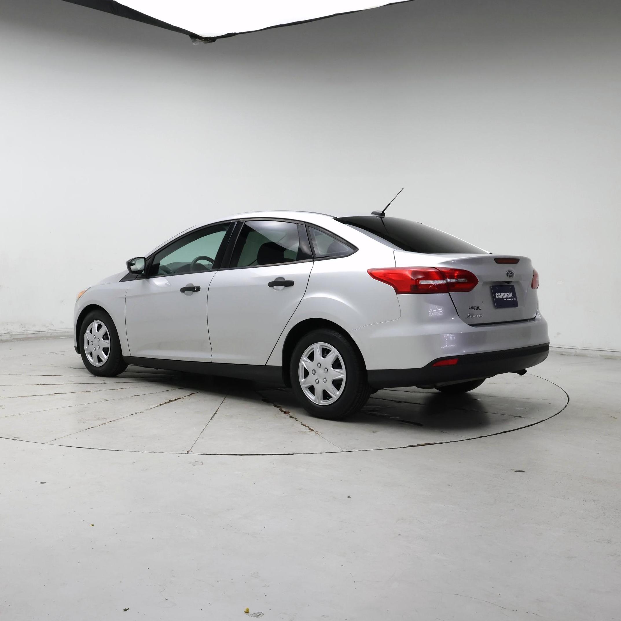 Thumbnail: 2017 Ford Focus - 2