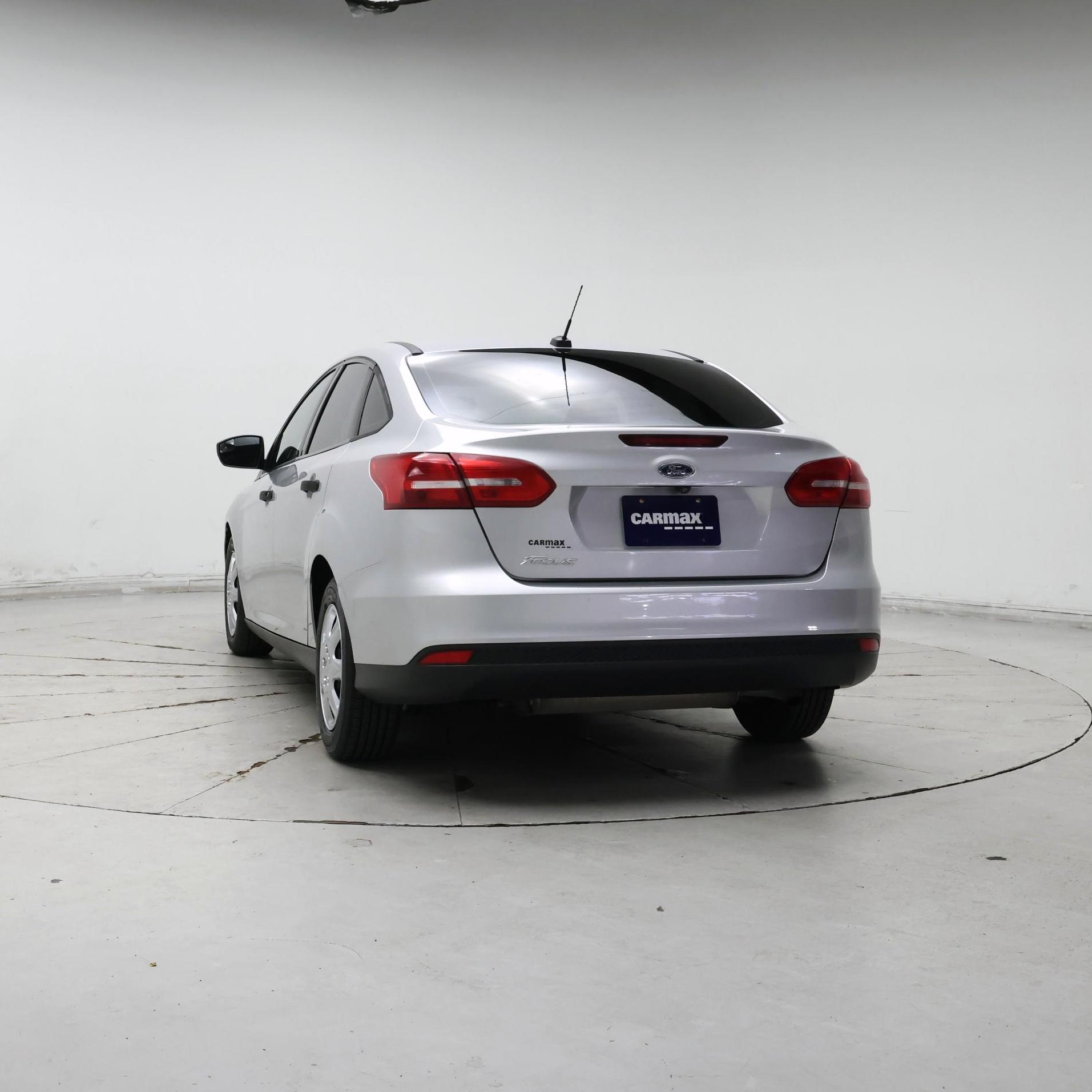 Thumbnail: 2017 Ford Focus - 6