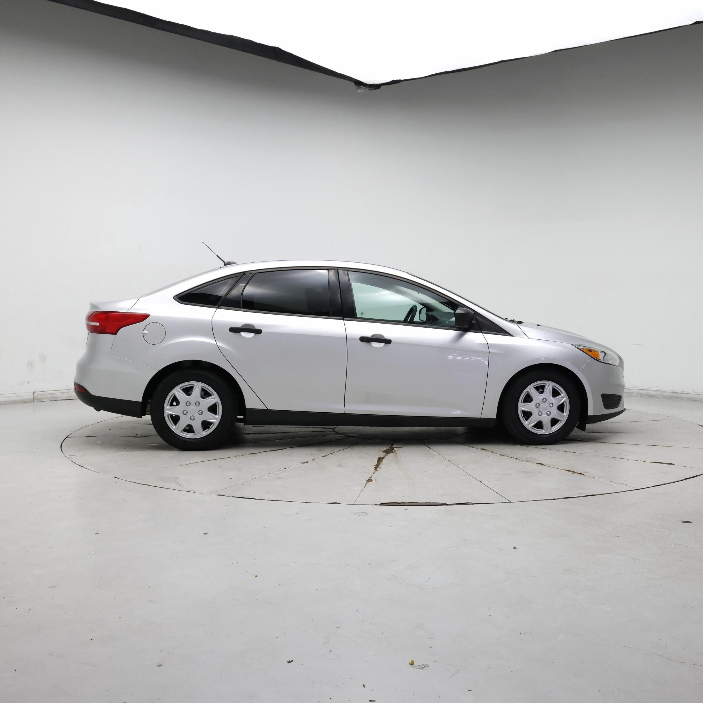 Thumbnail: 2017 Ford Focus - 7