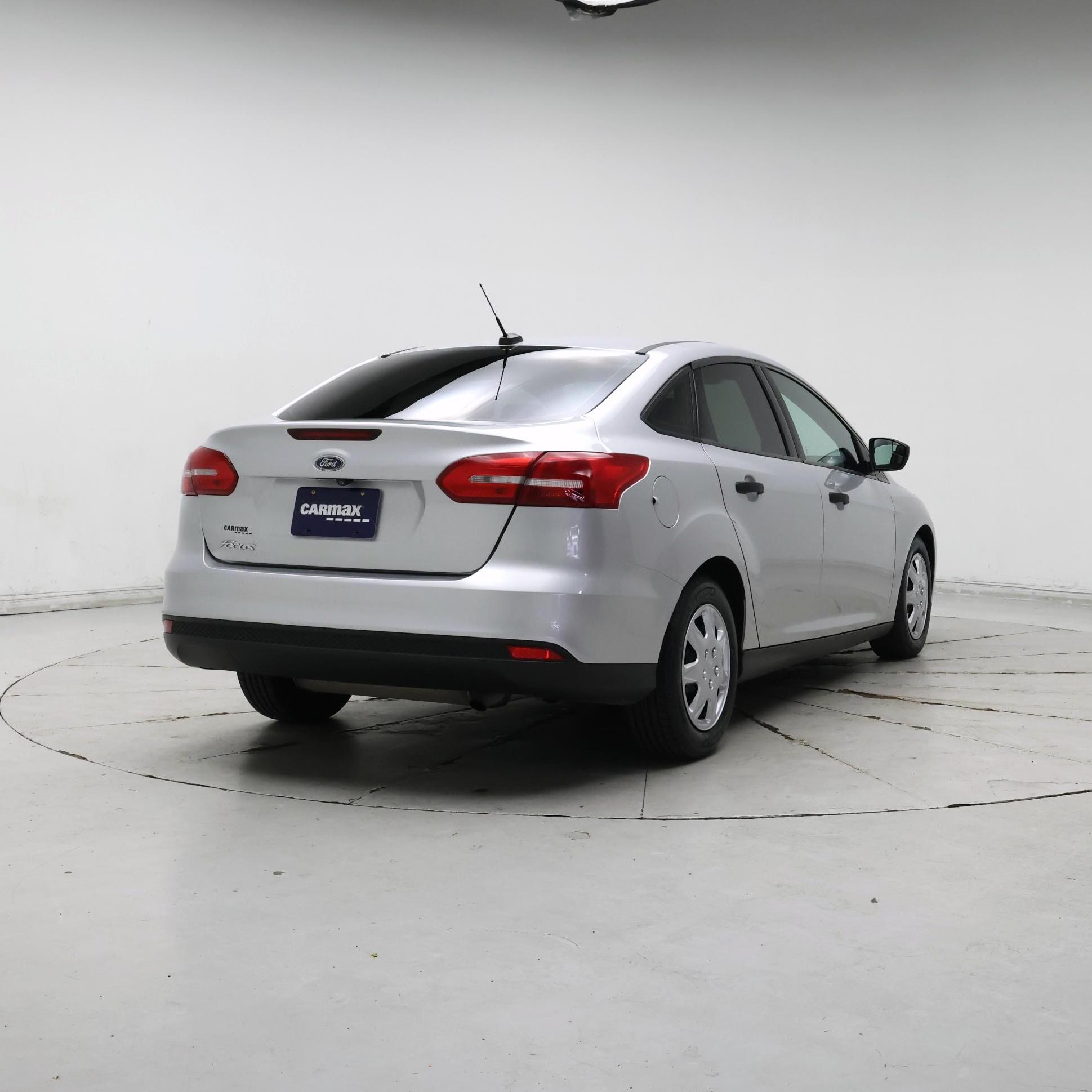 Thumbnail: 2017 Ford Focus - 8