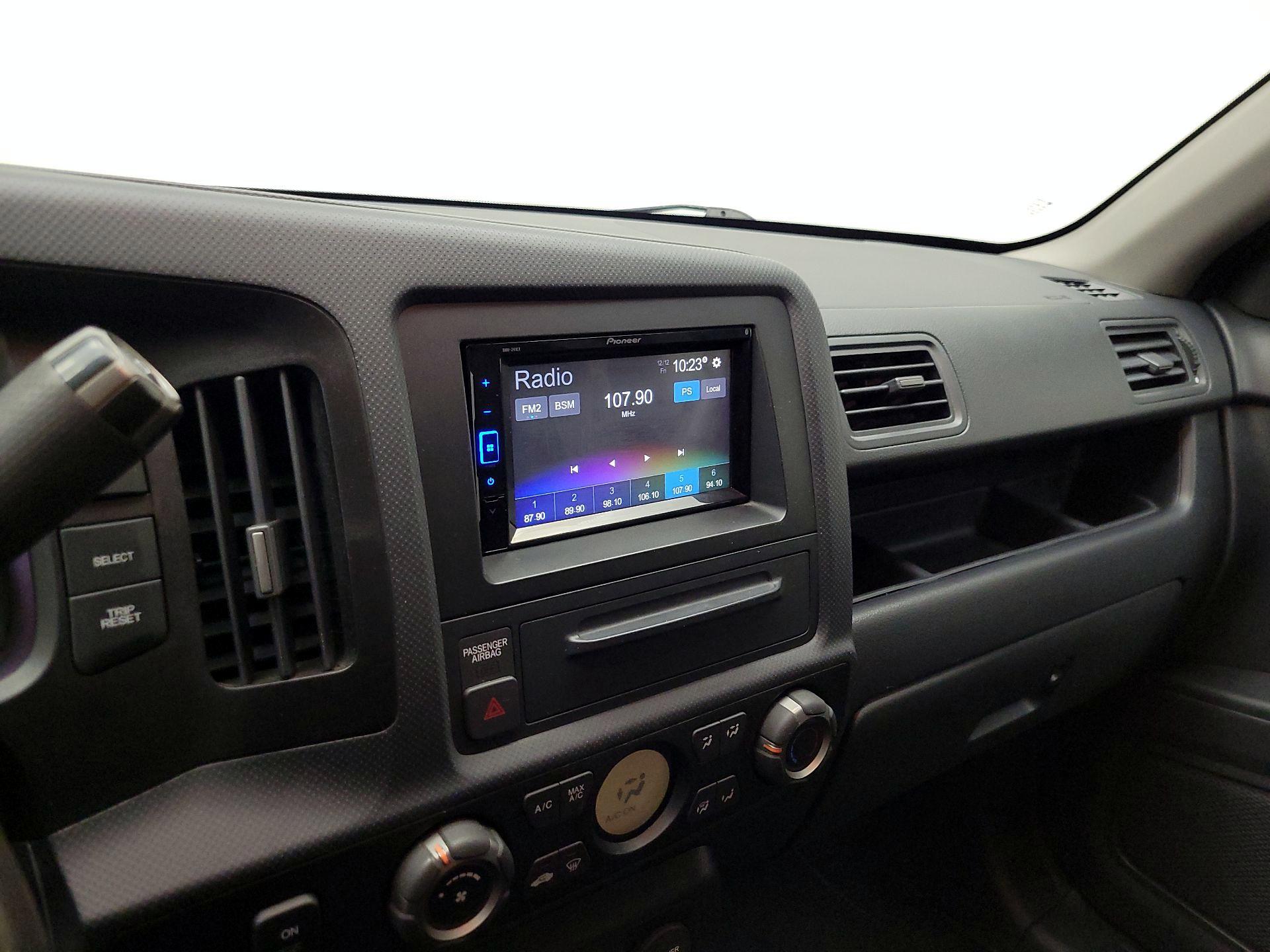 Thumbnail: 2014 Honda Ridgeline - 15