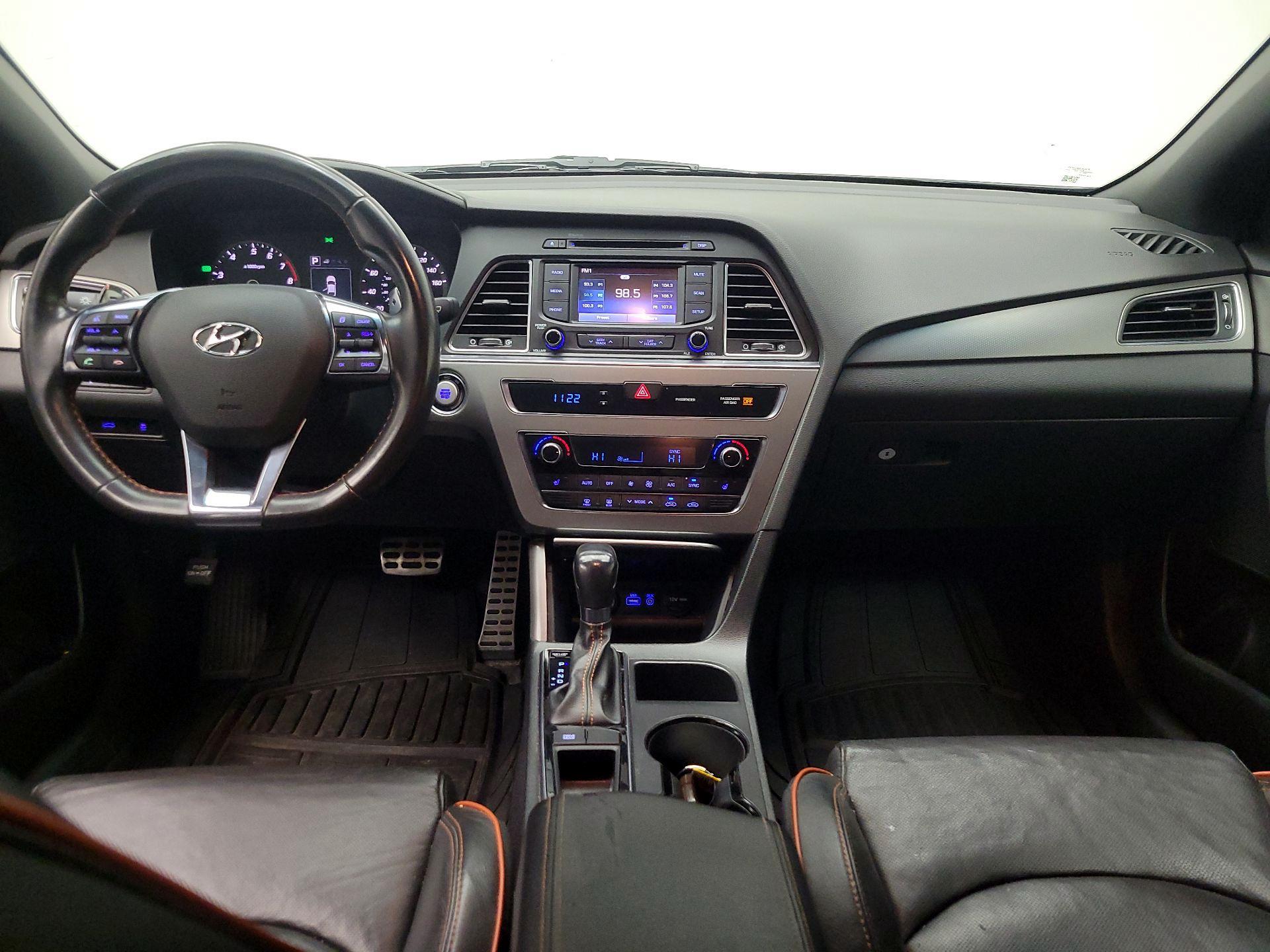 Thumbnail: 2015 Hyundai Sonata - 9