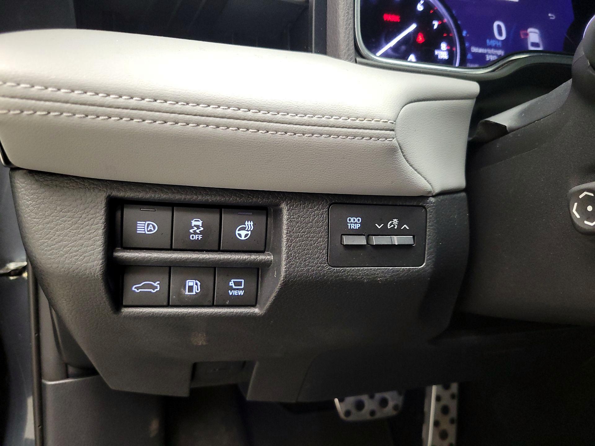 Thumbnail: 2019 Toyota Avalon - 13