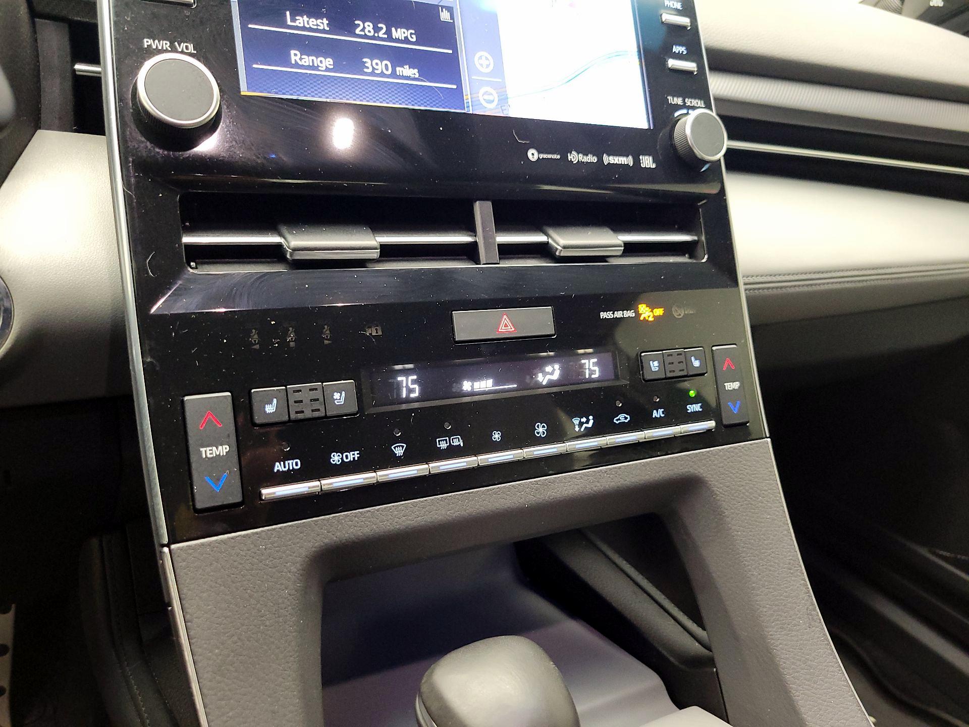 Thumbnail: 2019 Toyota Avalon - 17