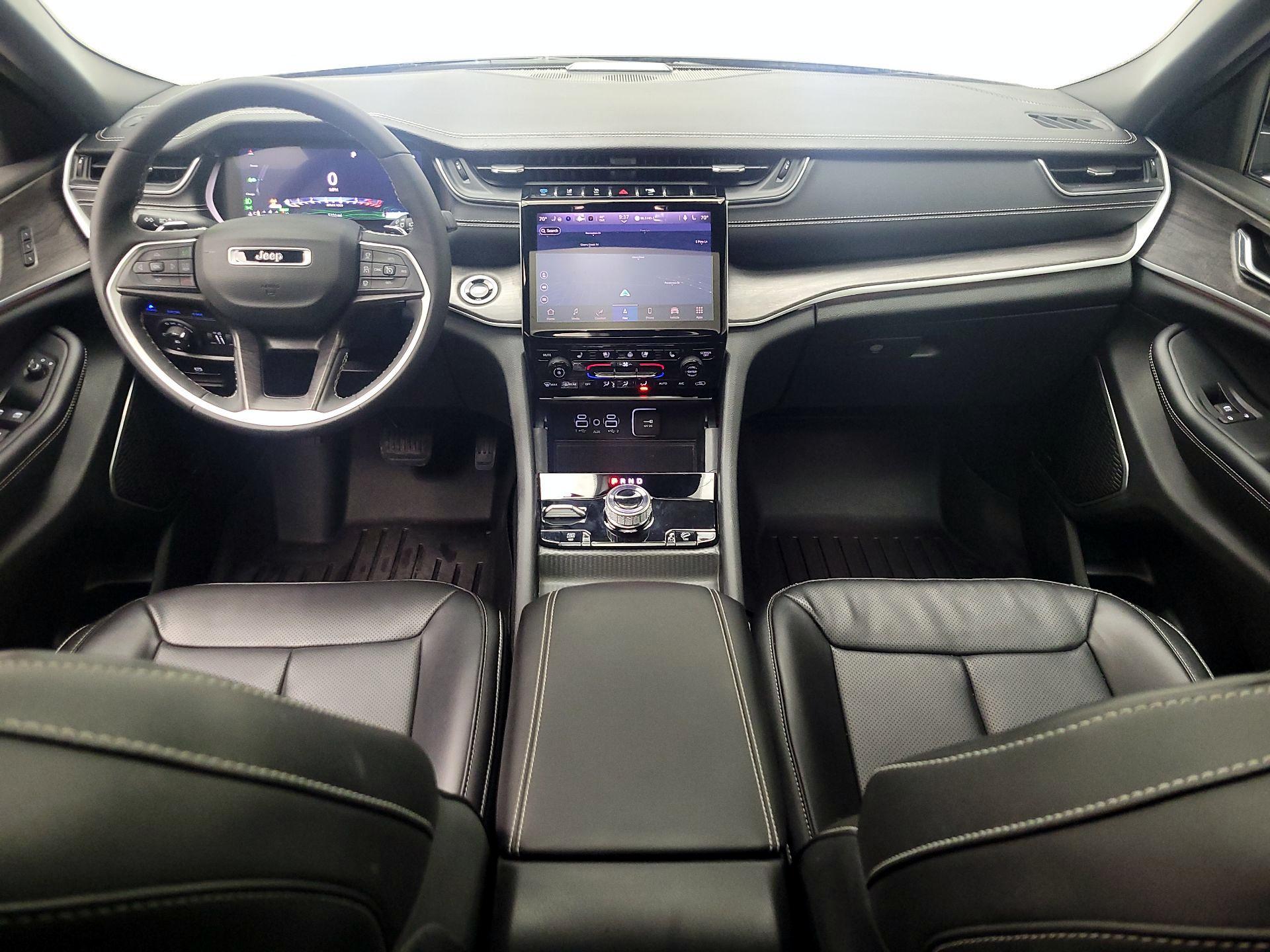 Thumbnail: 2024 Jeep Grand Cherokee - 9