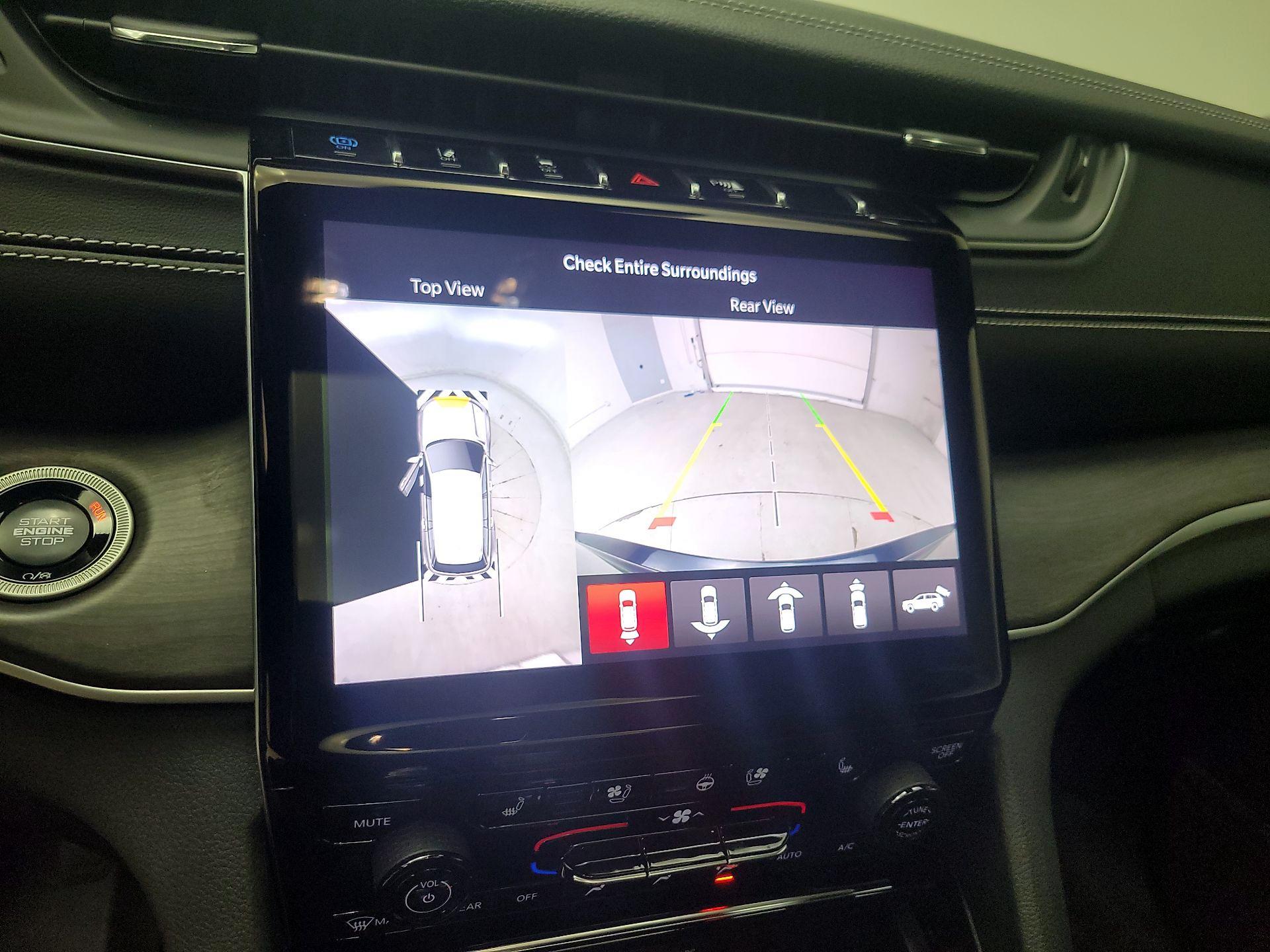 Thumbnail: 2024 Jeep Grand Cherokee - 15