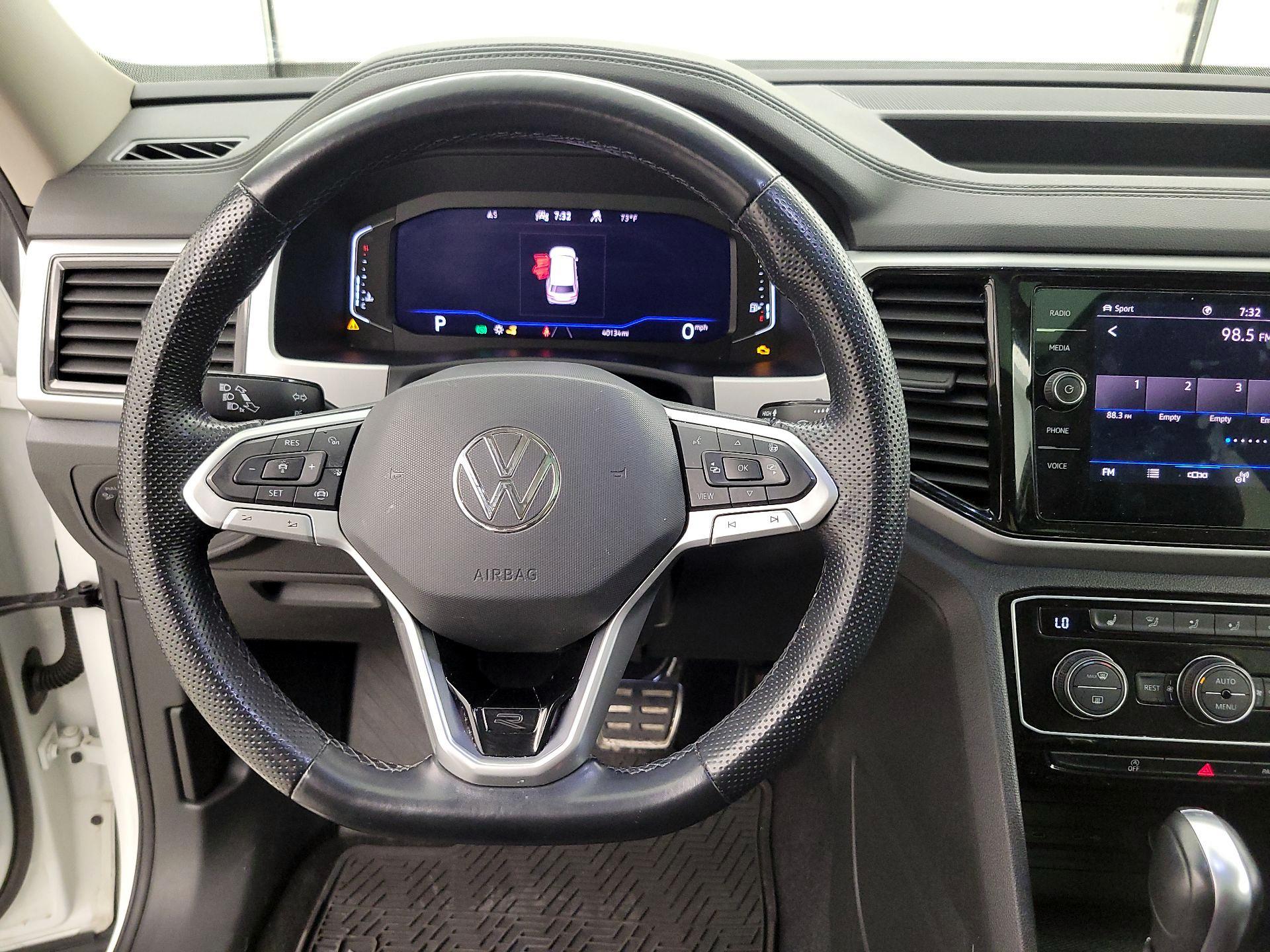 Thumbnail: 2021 Volkswagen Atlas - 10