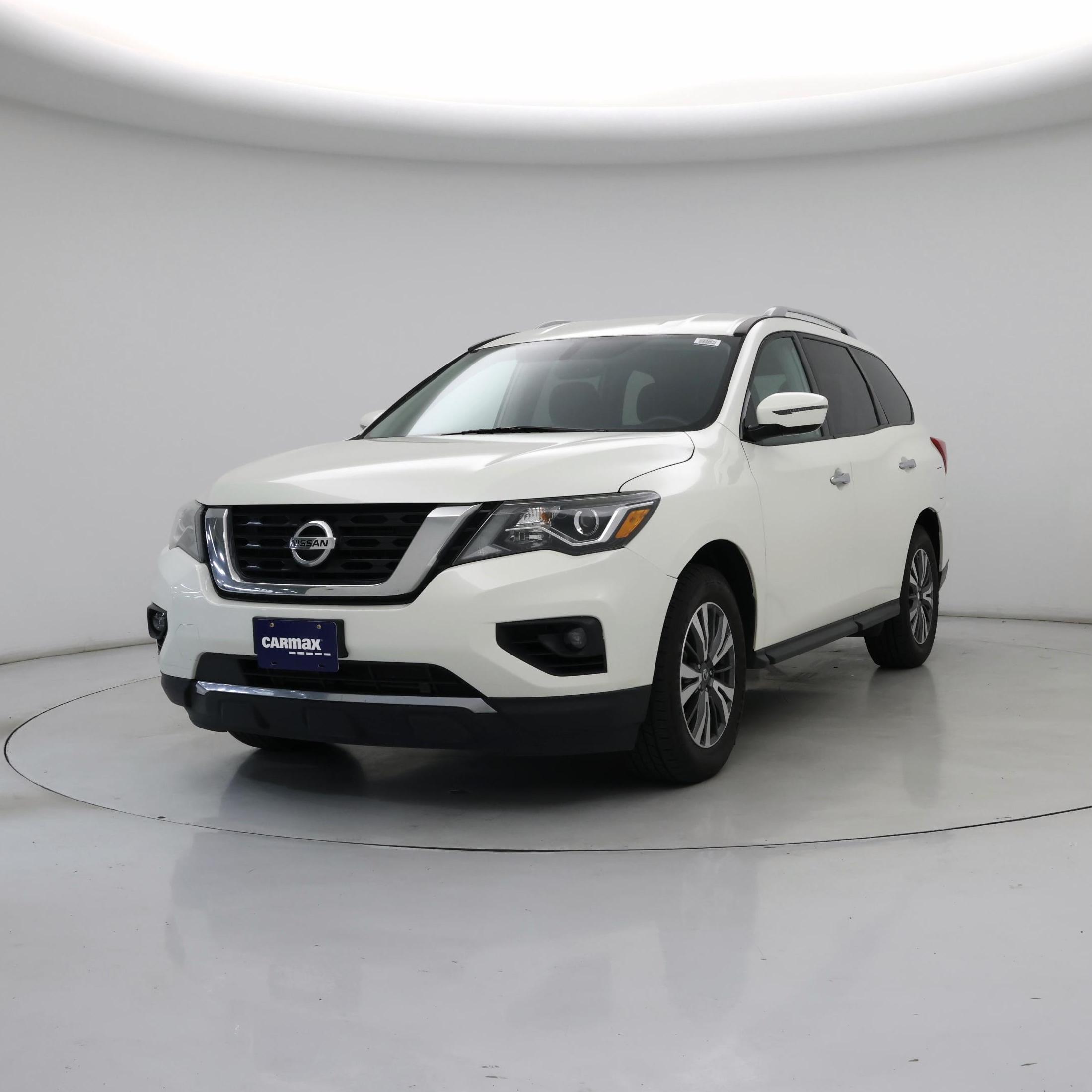 Thumbnail: 2017 Nissan Pathfinder - 4