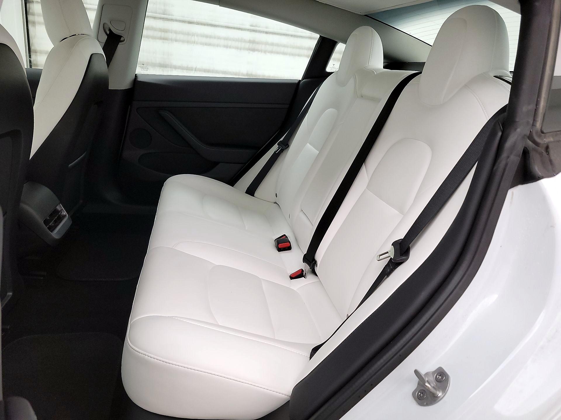 Thumbnail: 2022 Tesla Model 3 - 18