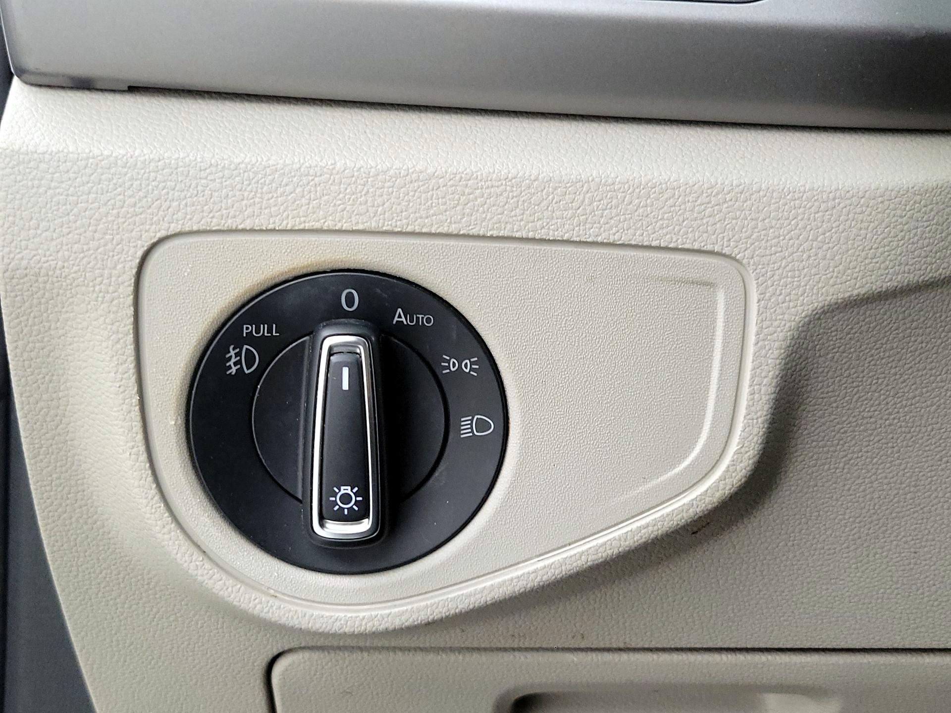 Thumbnail: 2019 Volkswagen Atlas - 13