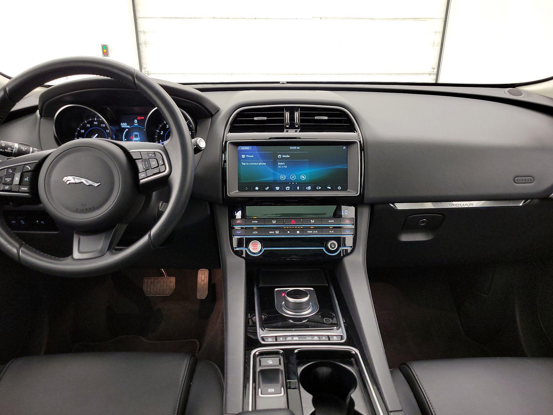 Thumbnail: 2020 Jaguar F-Pace - 9