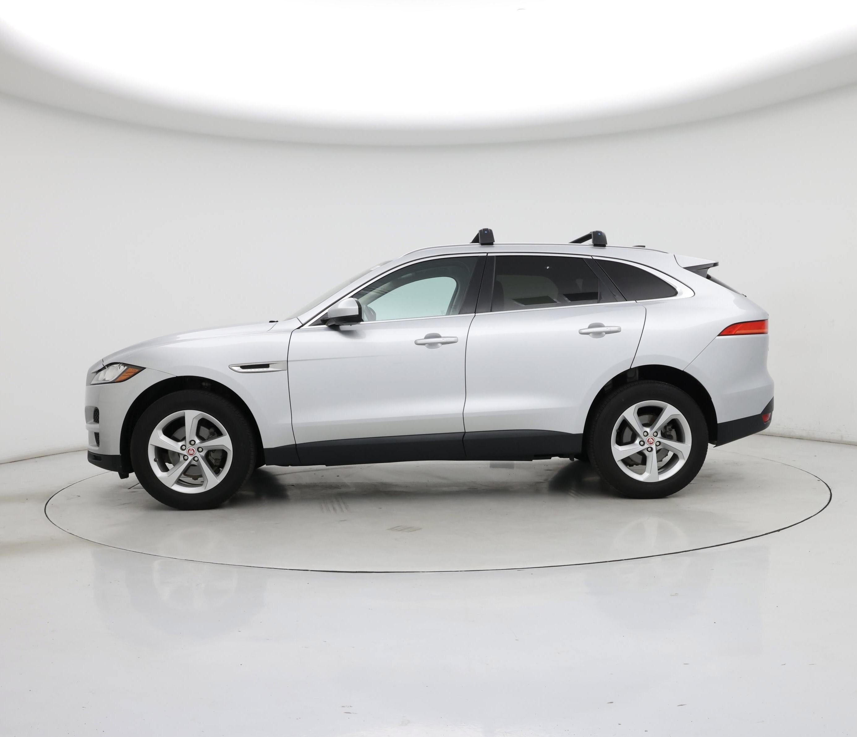 Thumbnail: 2020 Jaguar F-Pace - 3