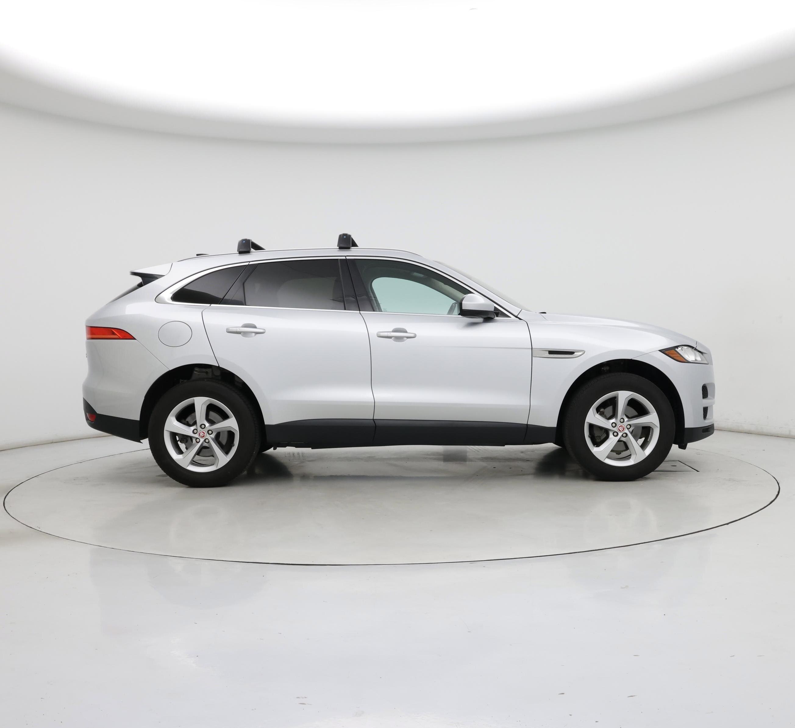 Thumbnail: 2020 Jaguar F-Pace - 7