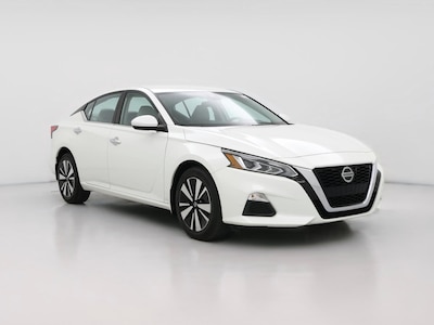White 2021 Nissan Altima SV