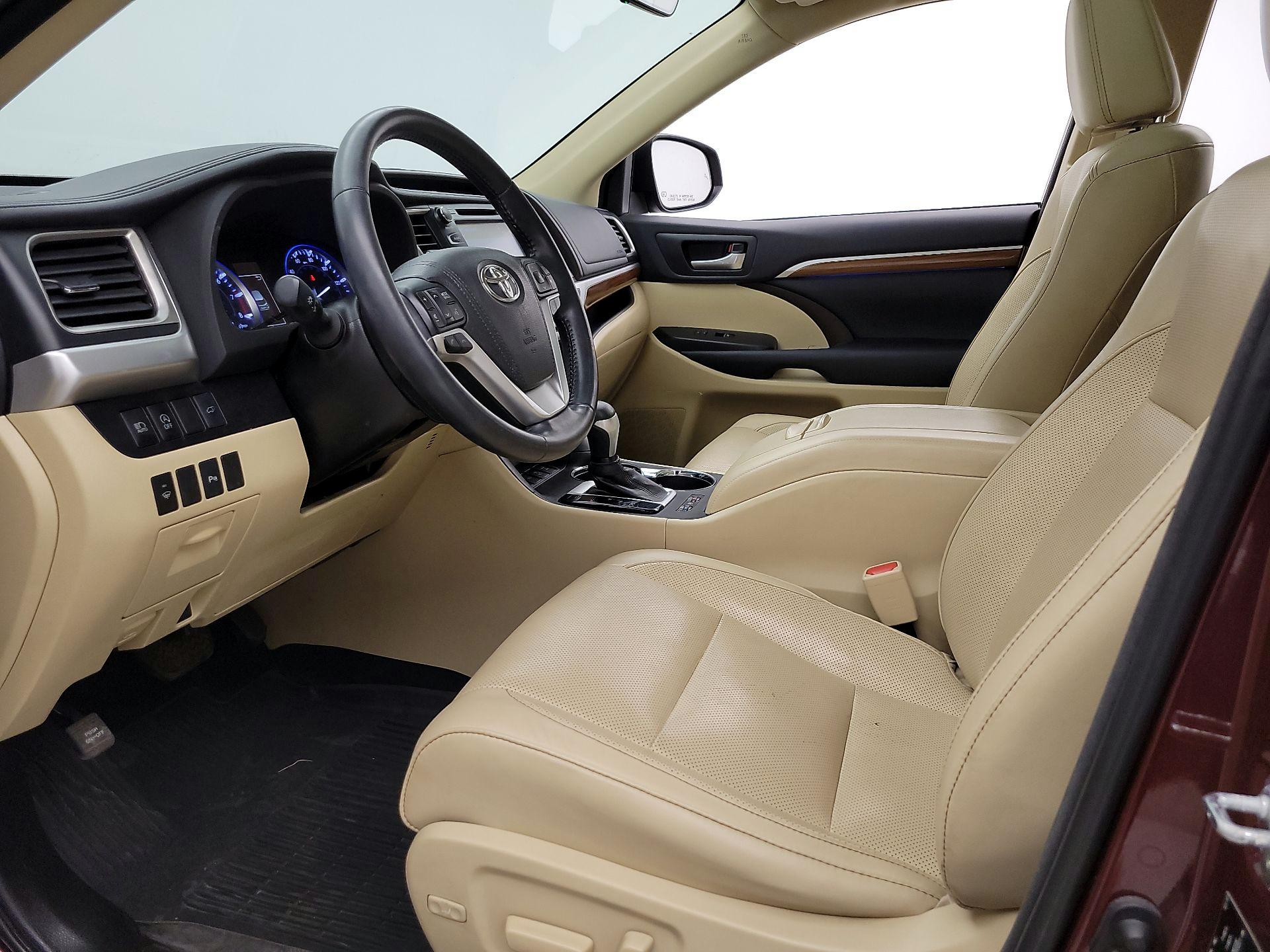 Thumbnail: 2018 Toyota Highlander - 11